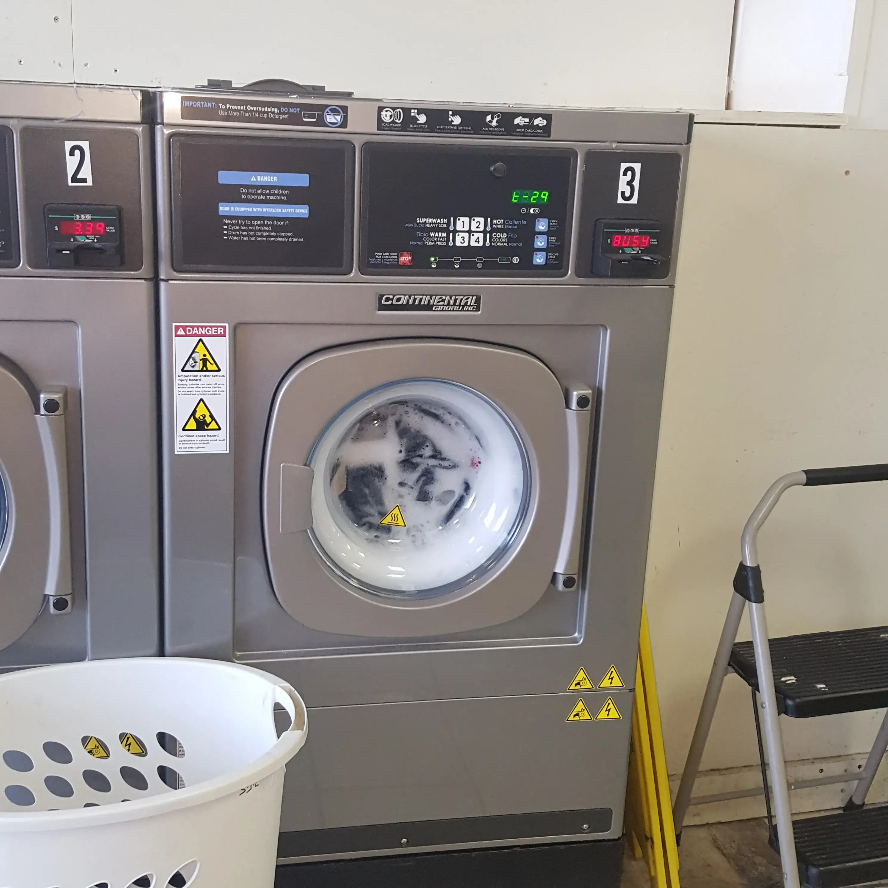 J & J's Coin Laundromat - Image 6