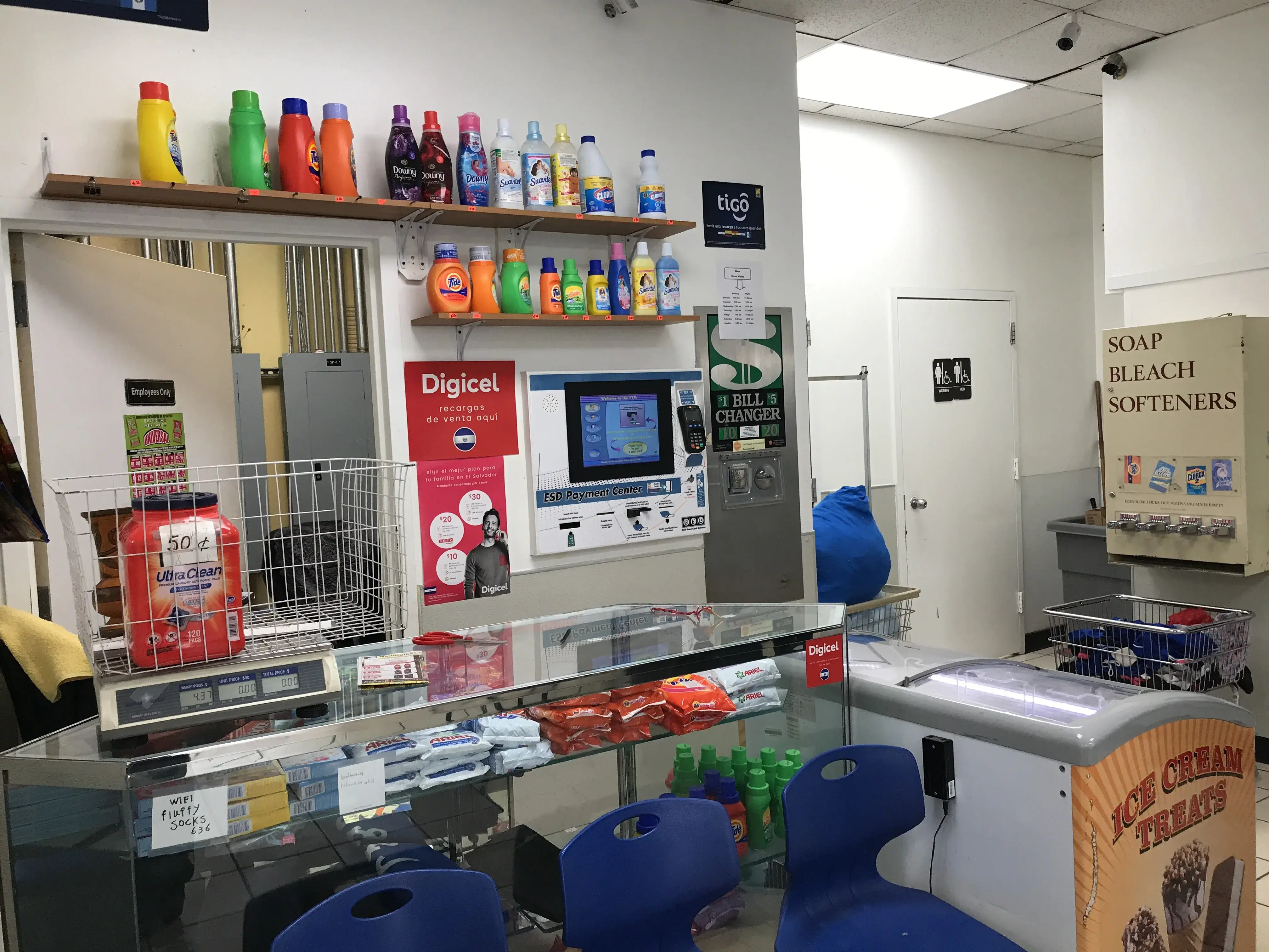 J & J's Coin Laundromat thumbnail 4