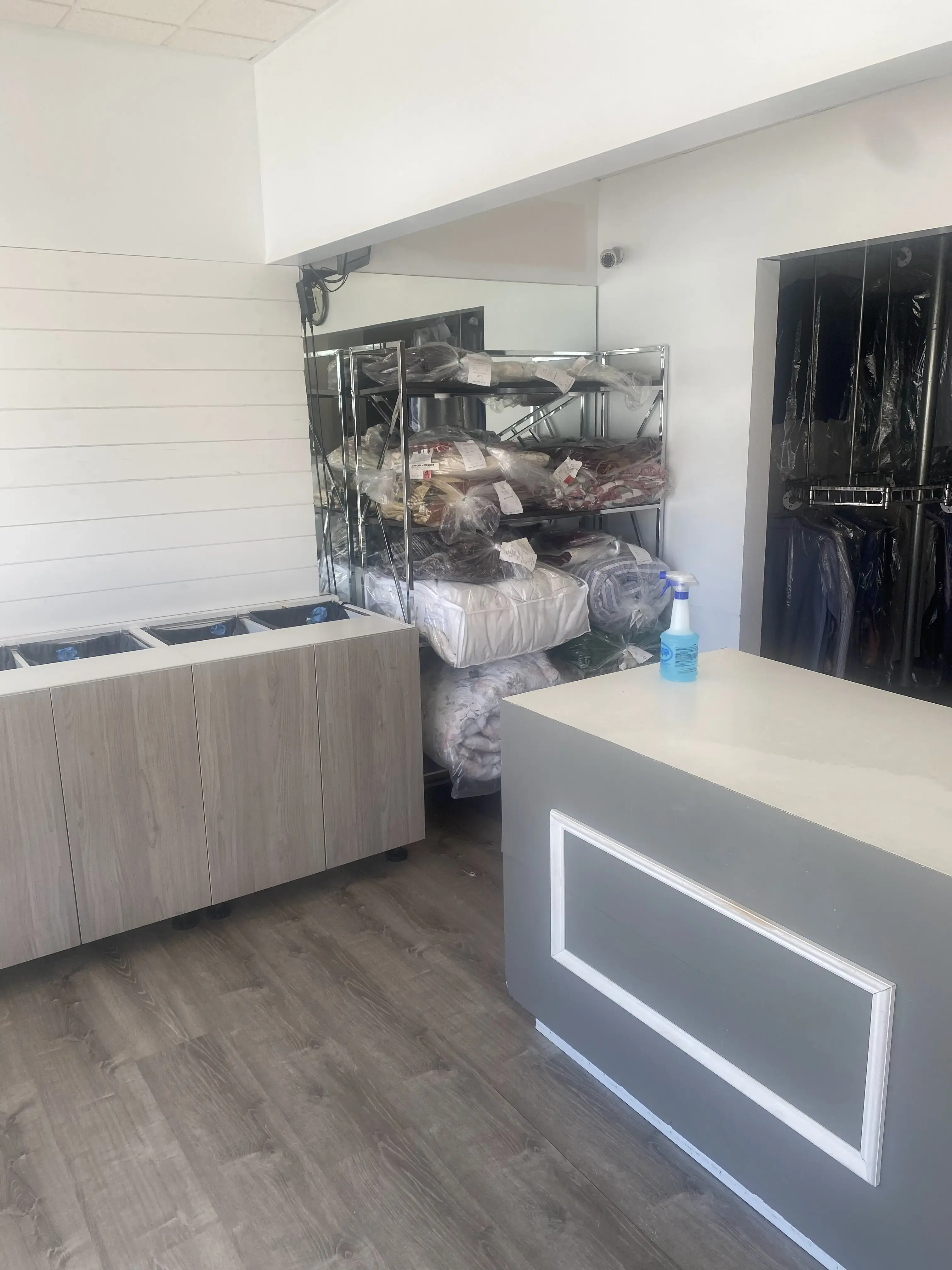 J M S Dry Cleaners & Laundry Service - Image 12