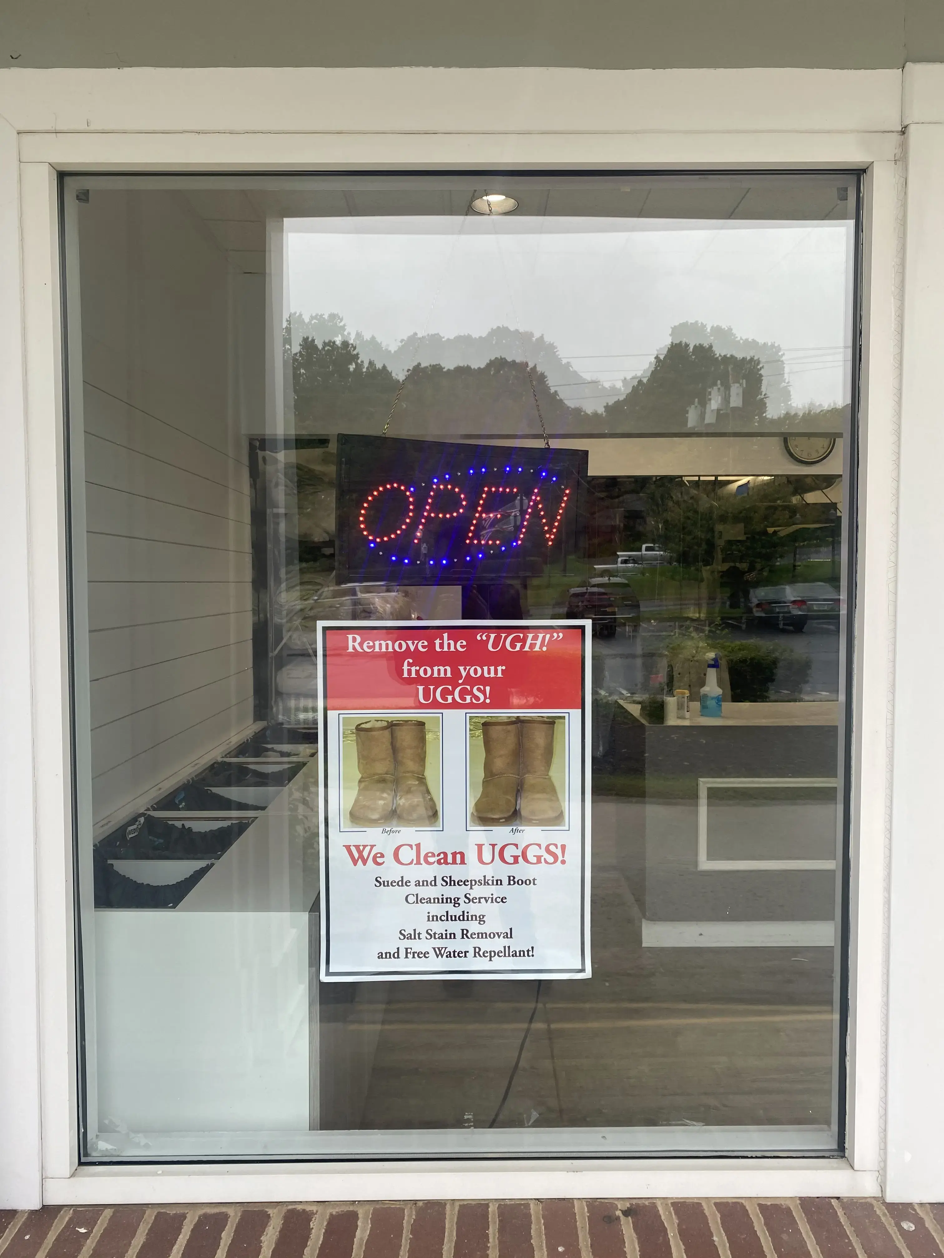 J M S Dry Cleaners & Laundry Service thumbnail 18