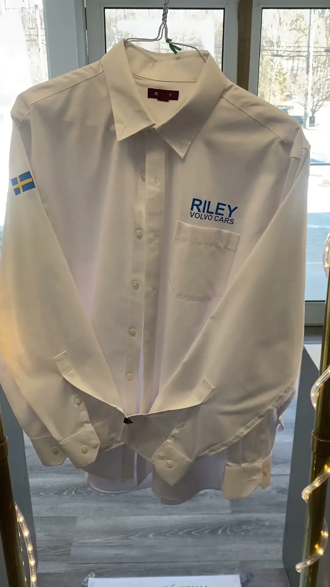 J M S Dry Cleaners & Laundry Service thumbnail 20