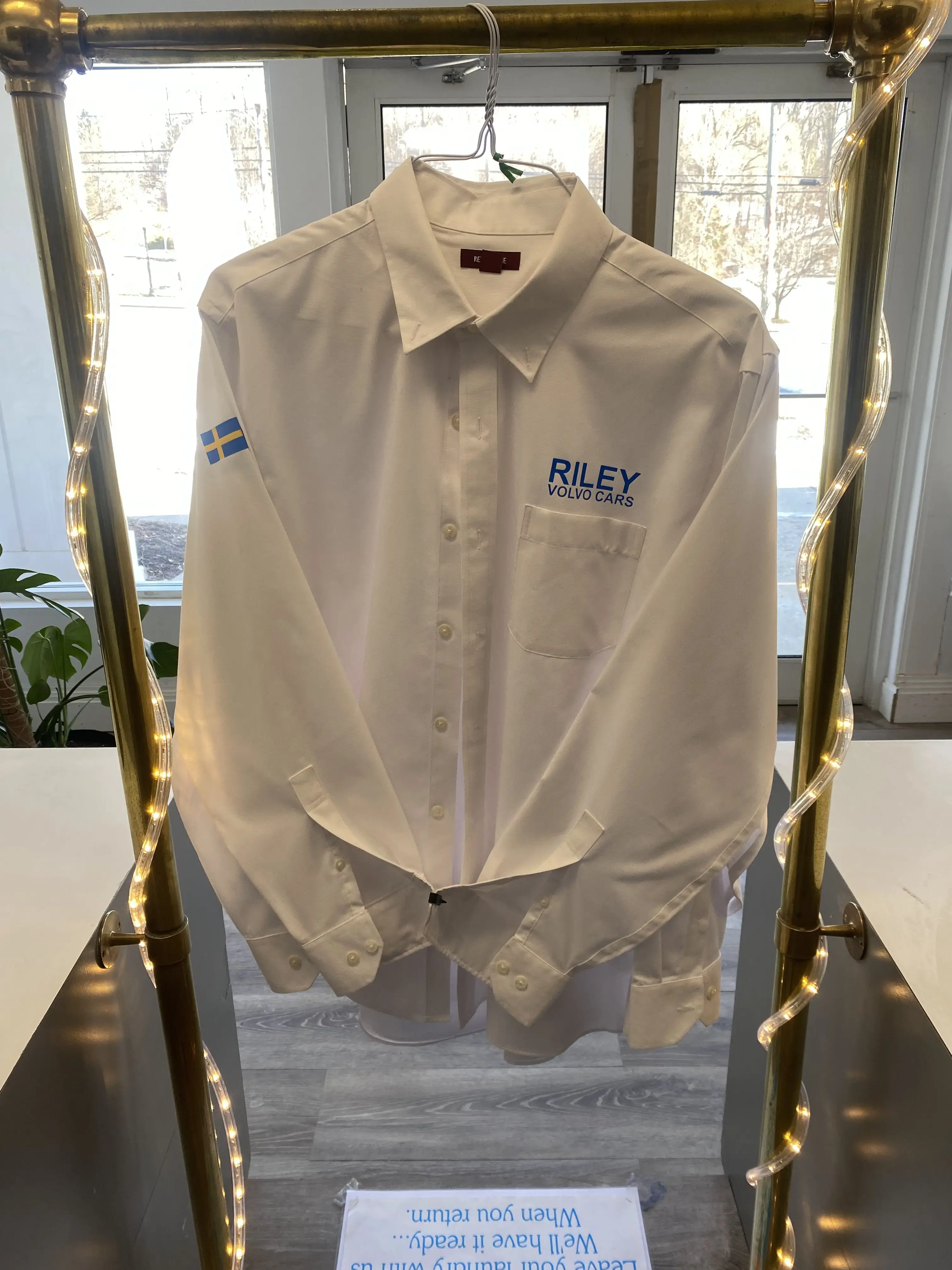 J M S Dry Cleaners & Laundry Service thumbnail 9