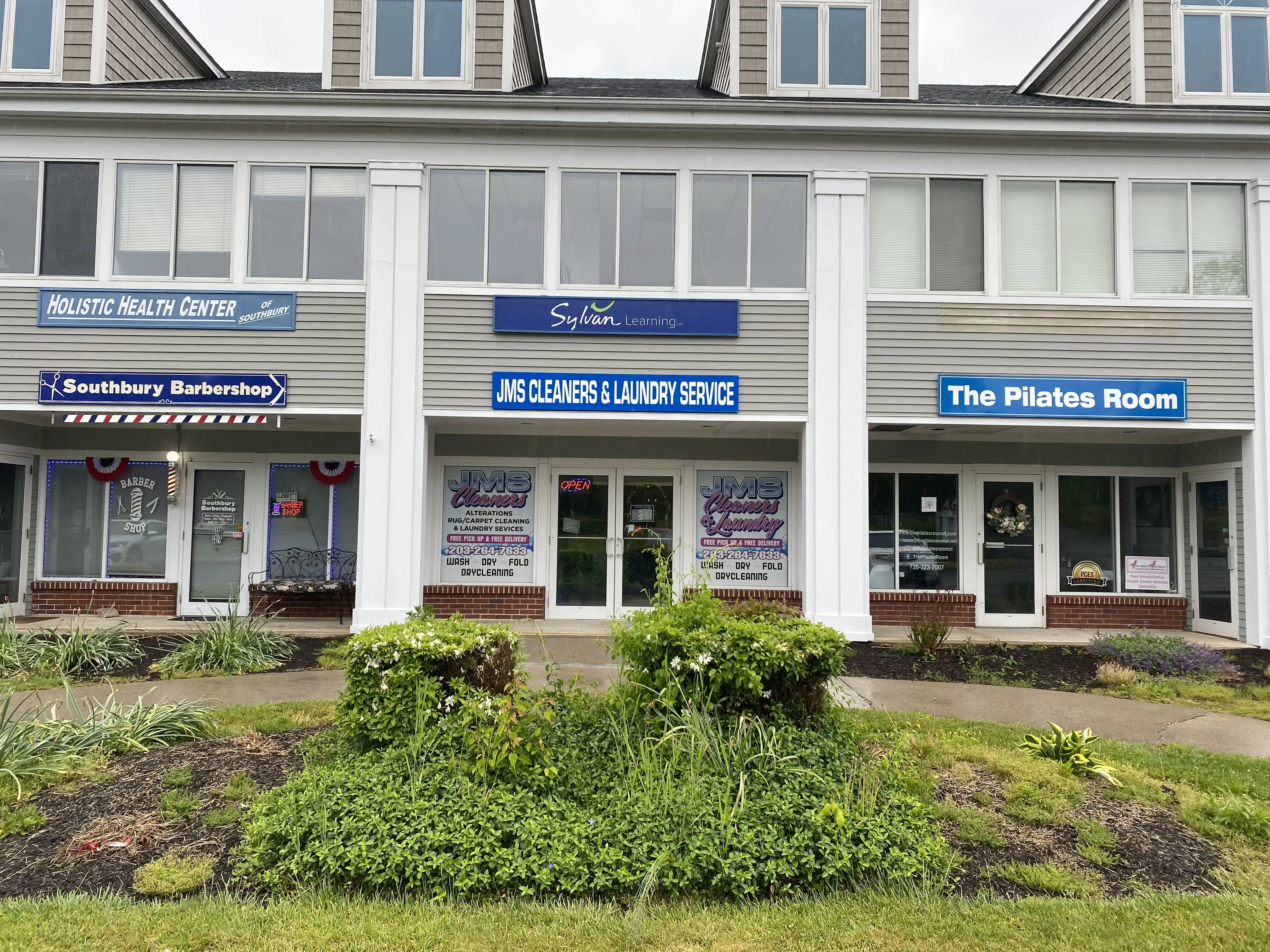 J M S Dry Cleaners & Laundry Service - Image 5