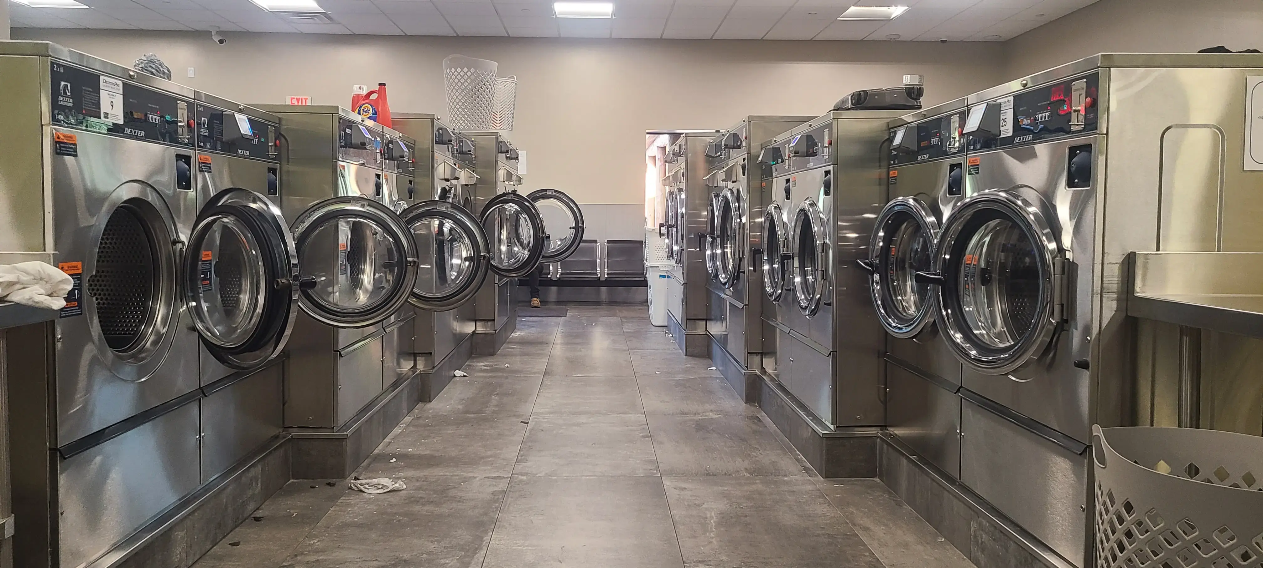Jackson Laundromat - Image 2