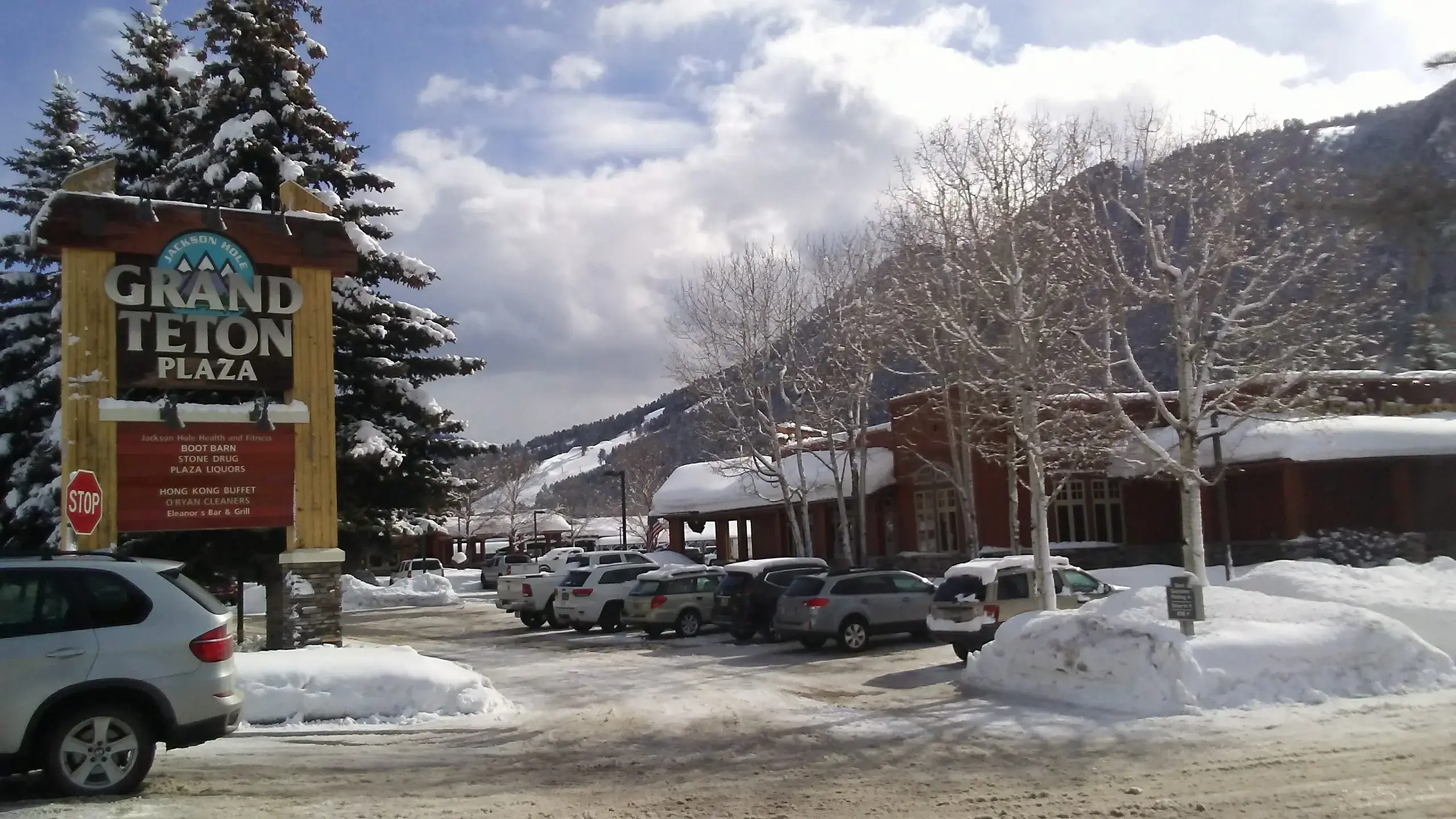 Jackson Laundromat - Image 14