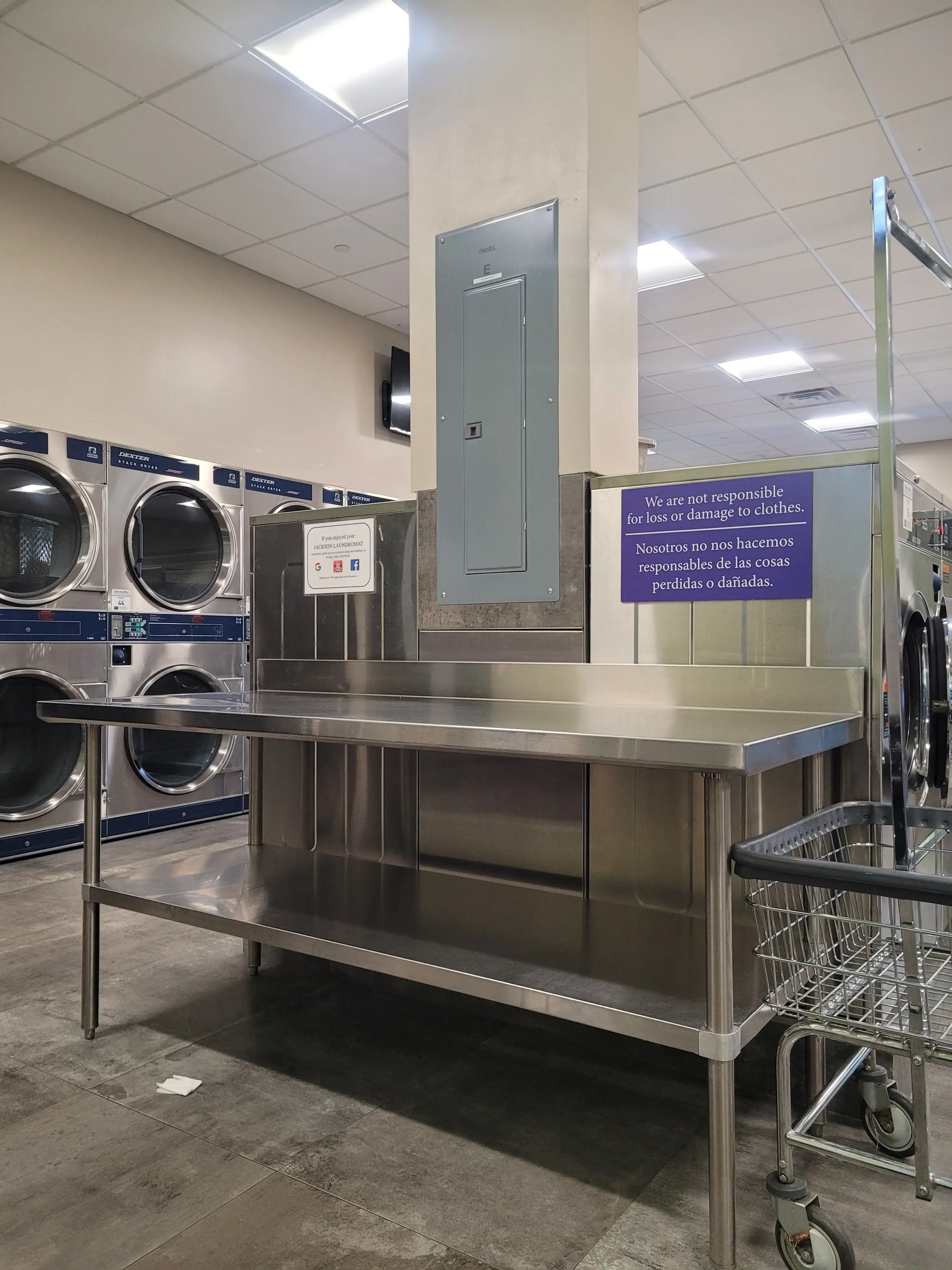 Jackson Laundromat - Image 17