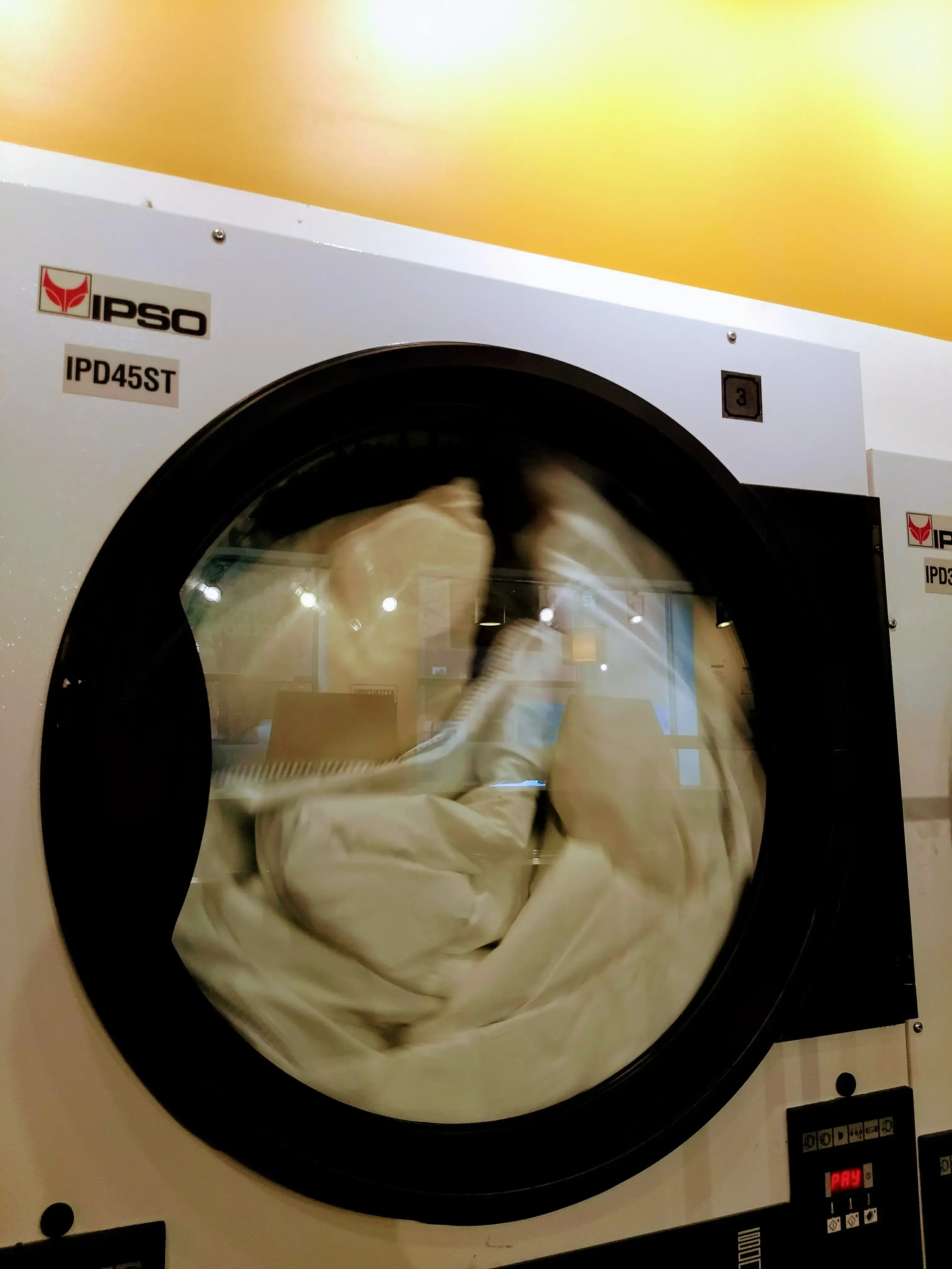 Jackson Square Laundromat - Image 6