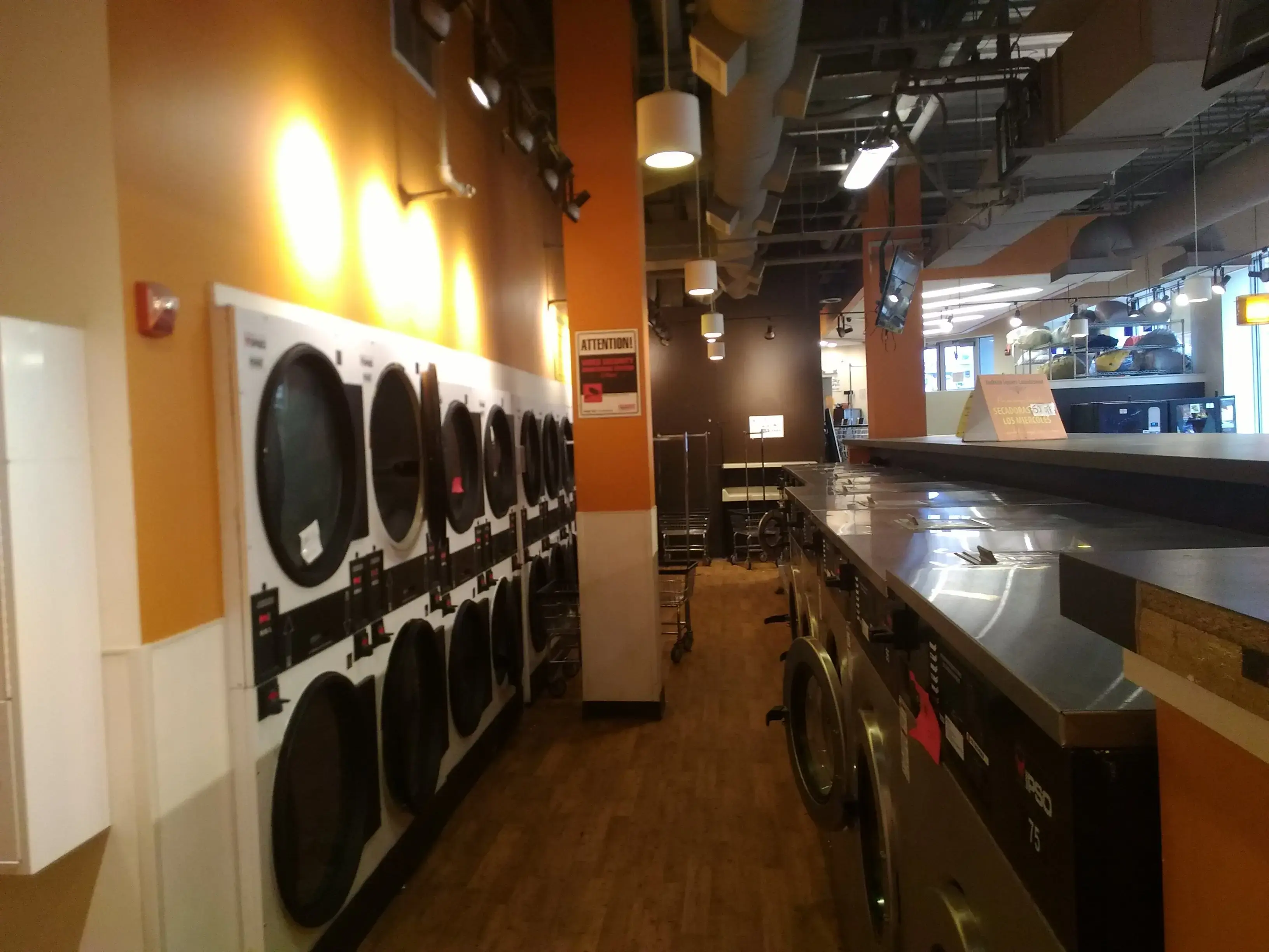 Jackson Square Laundromat thumbnail 17