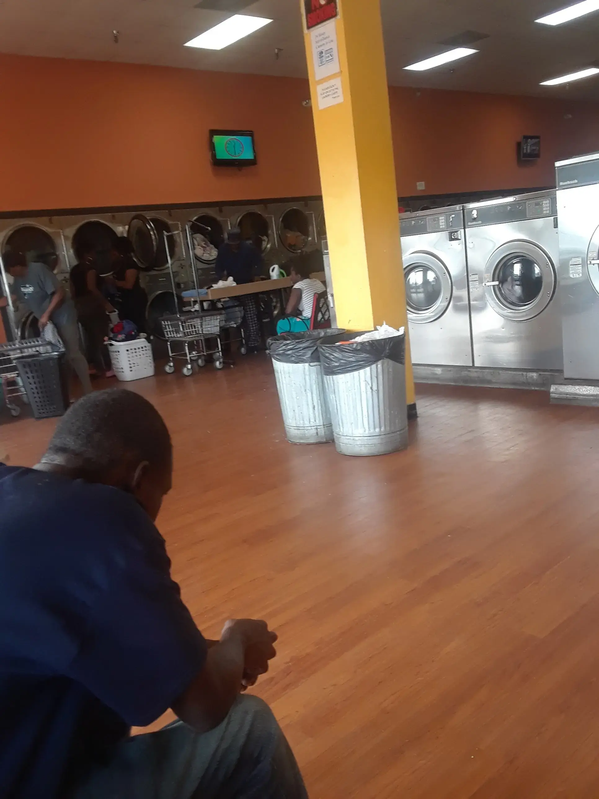 JACKYS COIN LAUNDRY - Image 20