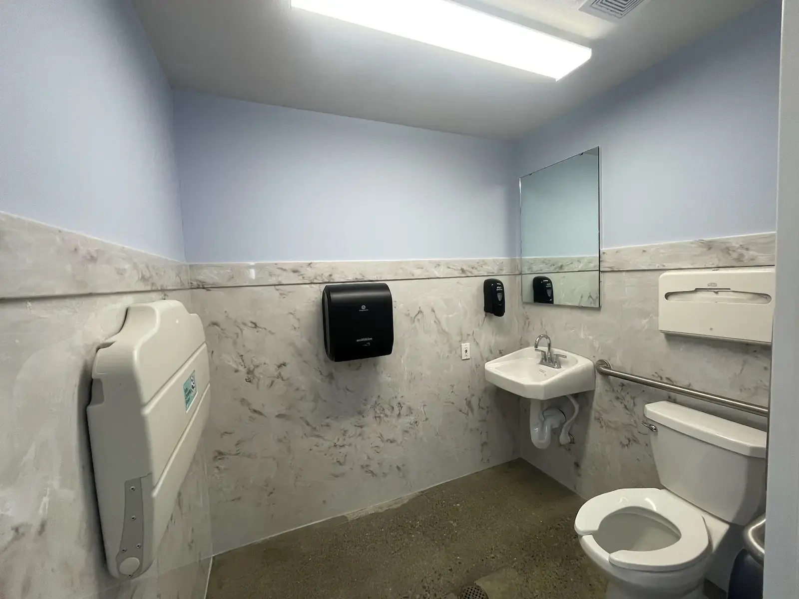 Jag's Laundromat - Image 8