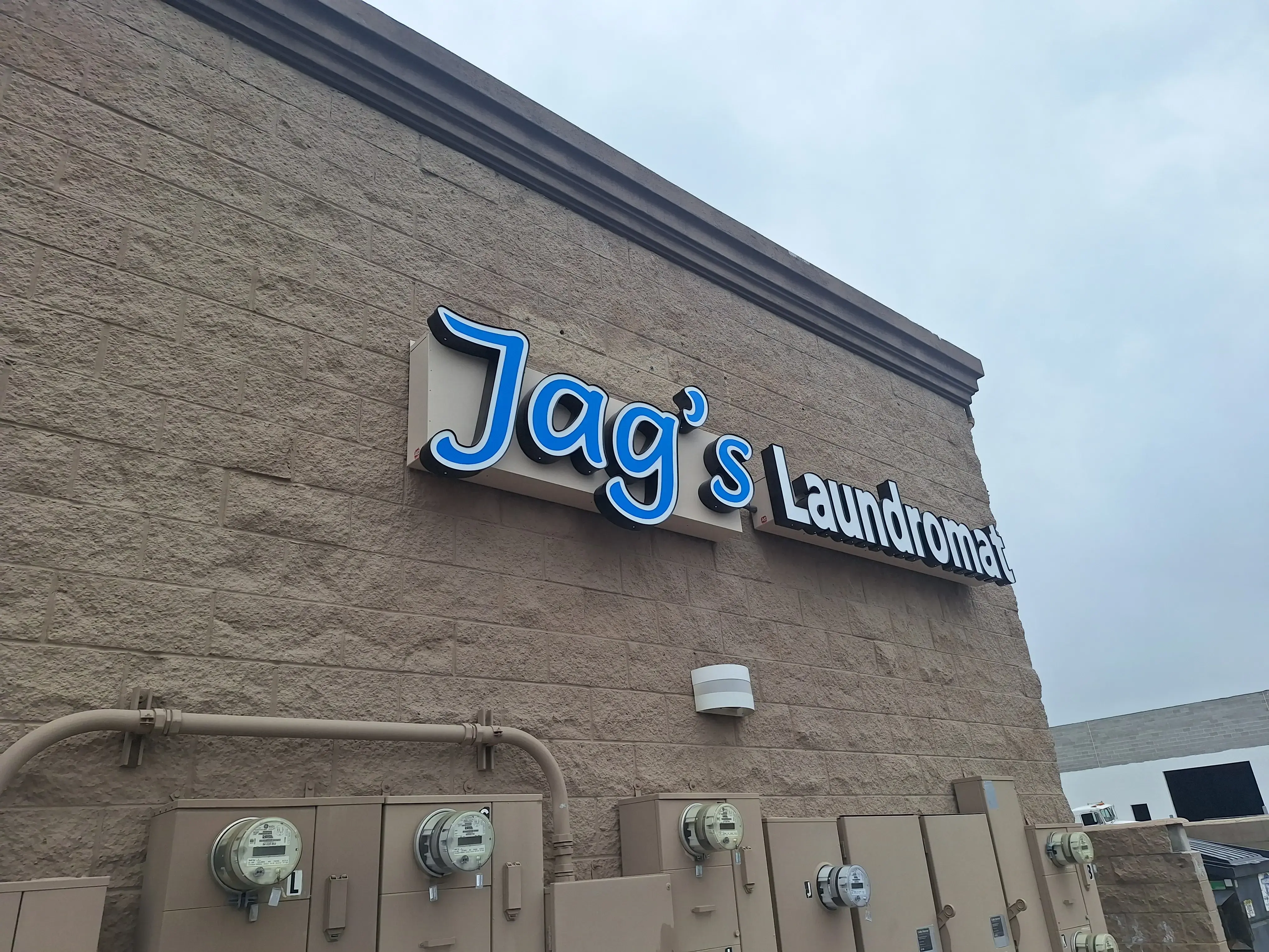 Jag's Laundromat thumbnail 2