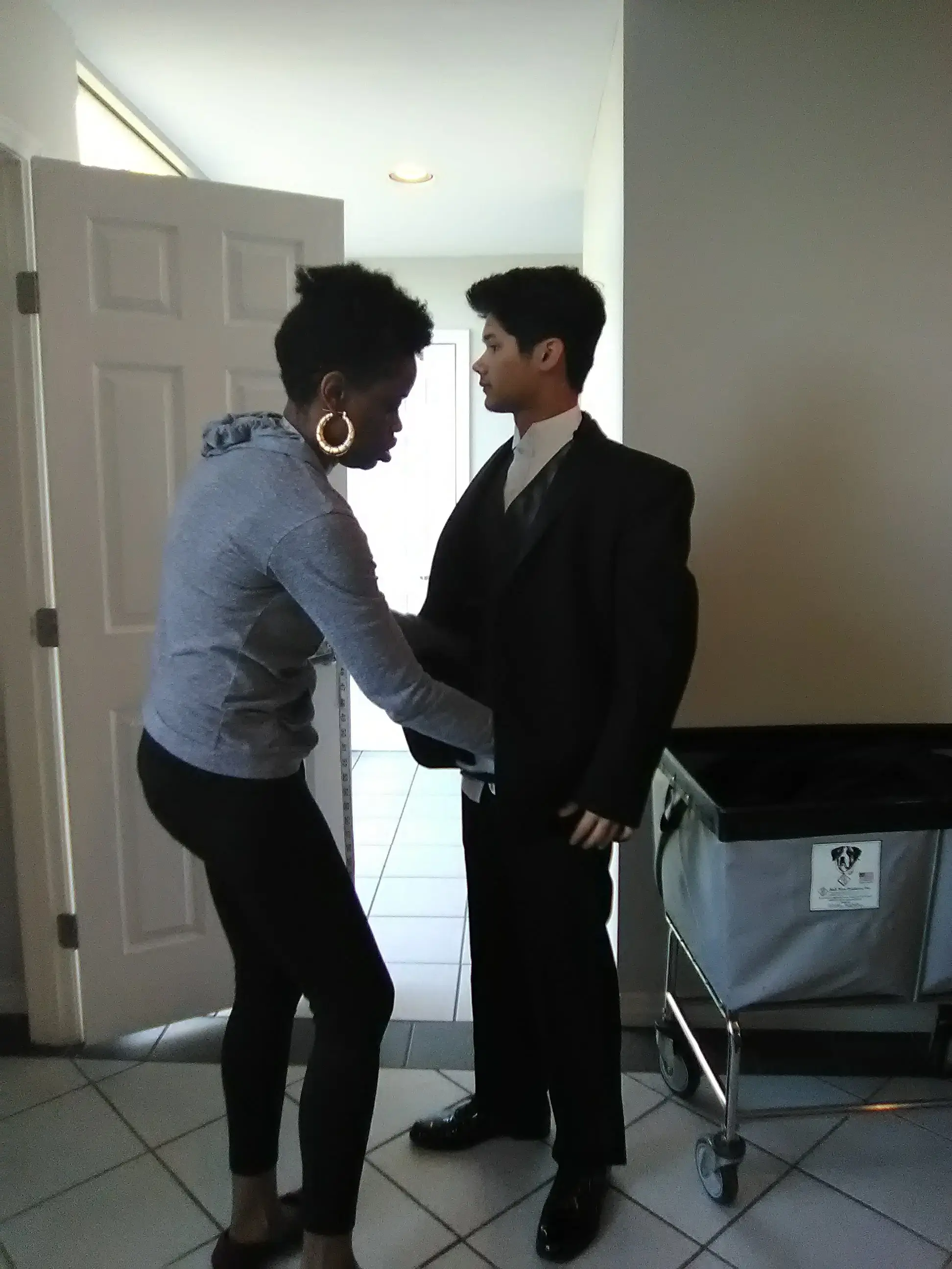 Jaguar Cleaners - Image 19