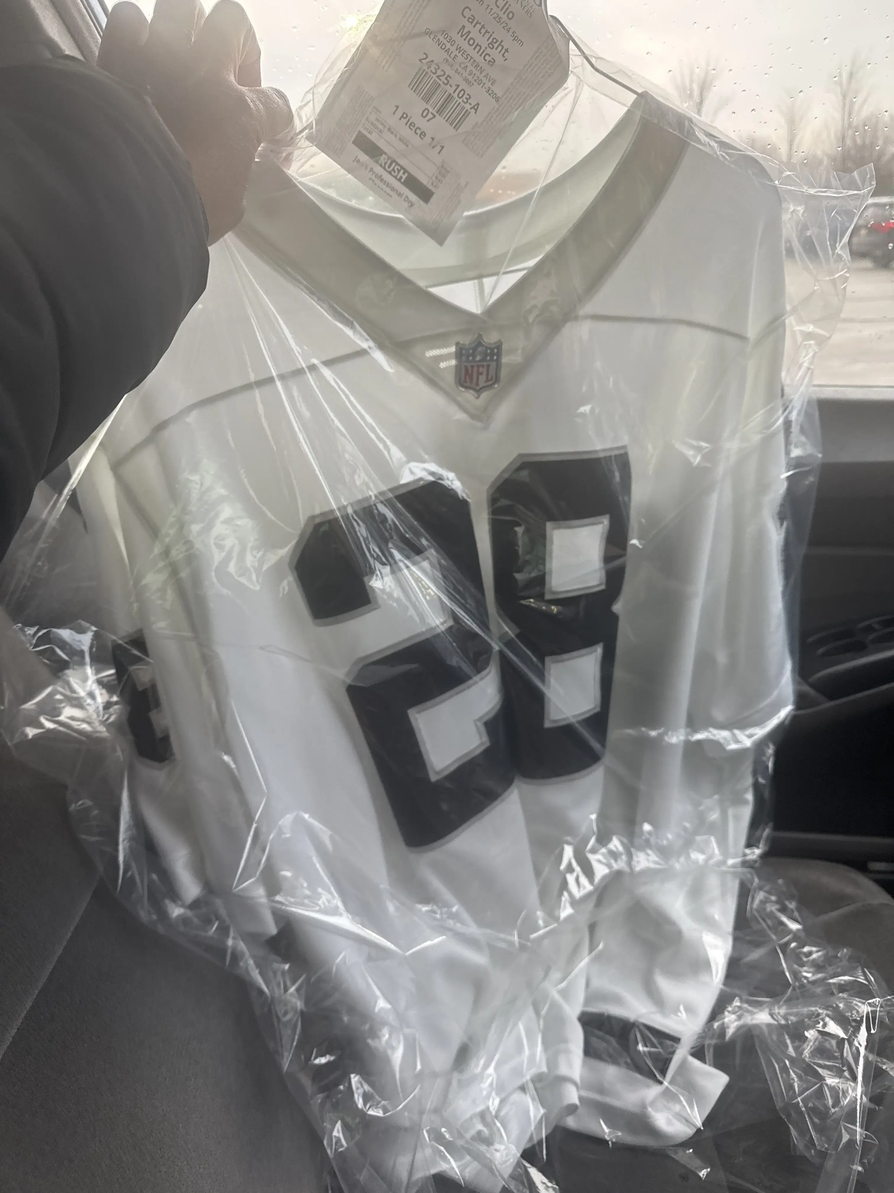 Jan's Professional Dry Cleaners - Michigan's Premier Dry Cleaning Company - Image 15