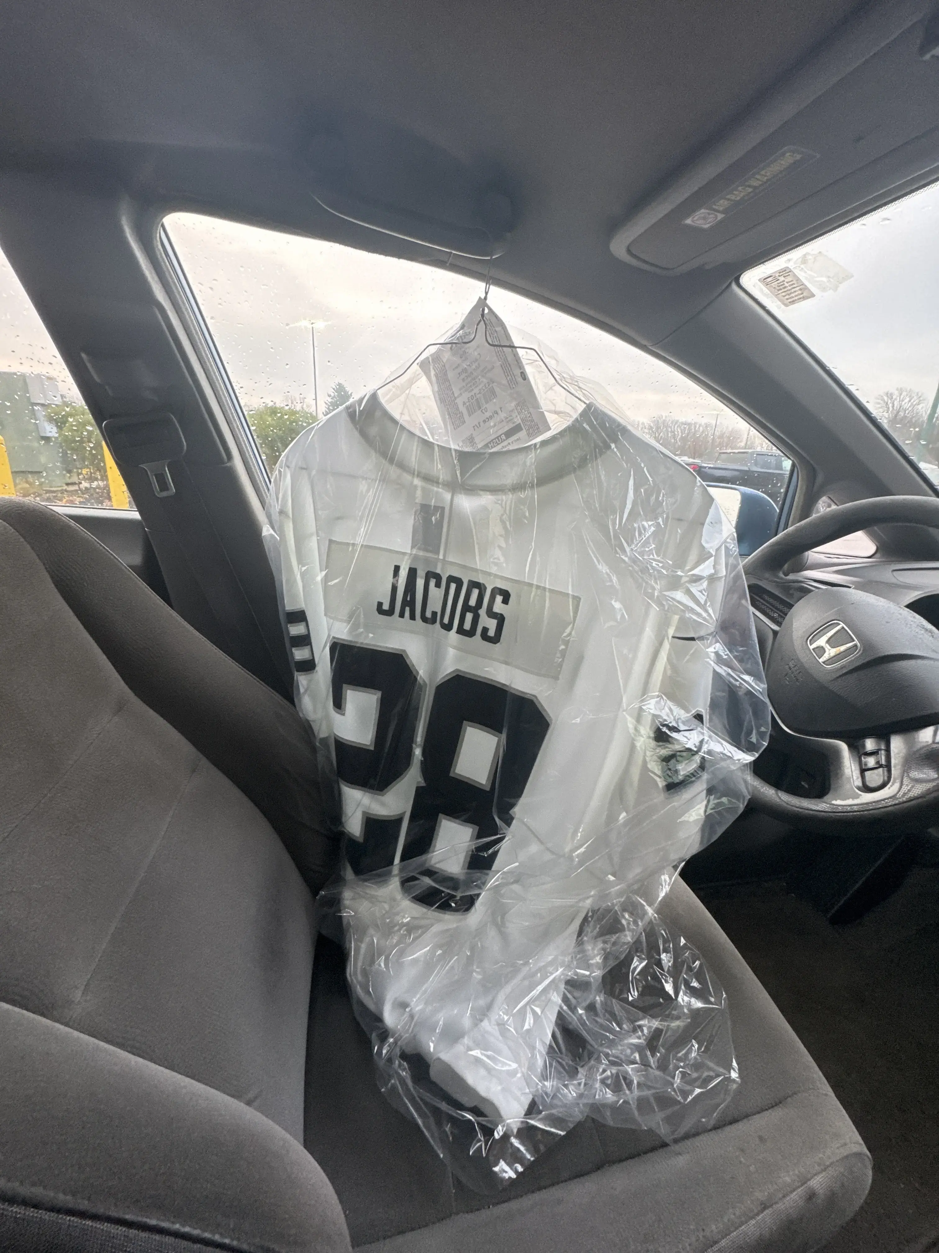 Jan's Professional Dry Cleaners - Michigan's Premier Dry Cleaning Company - Image 12