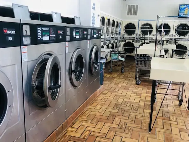 Jan's Professional Dry Cleaners - Michigan's Premier Dry Cleaning Company location