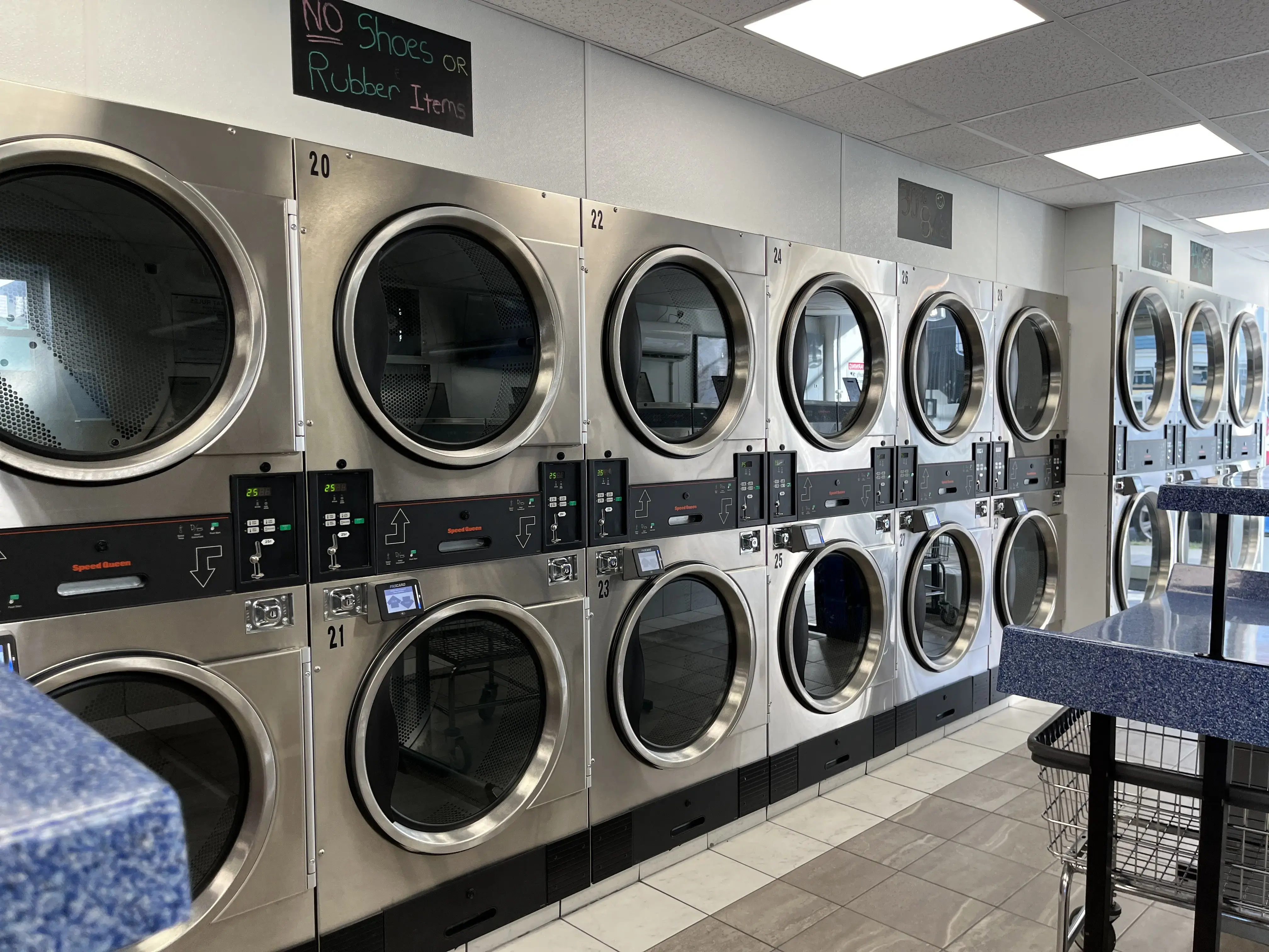 Jay's Wash & Dry - Image 15