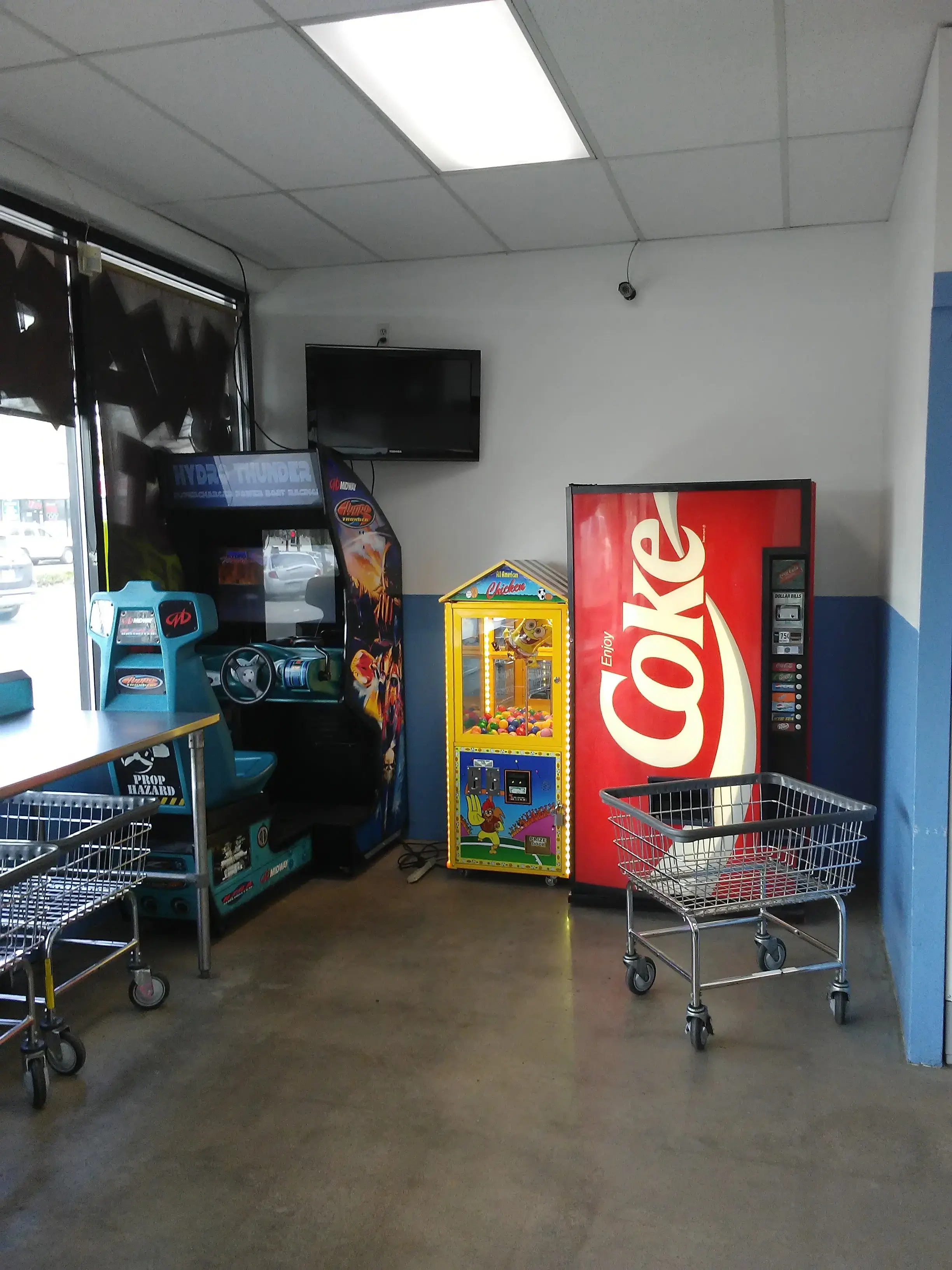 JCRS Coin Laundry thumbnail 7