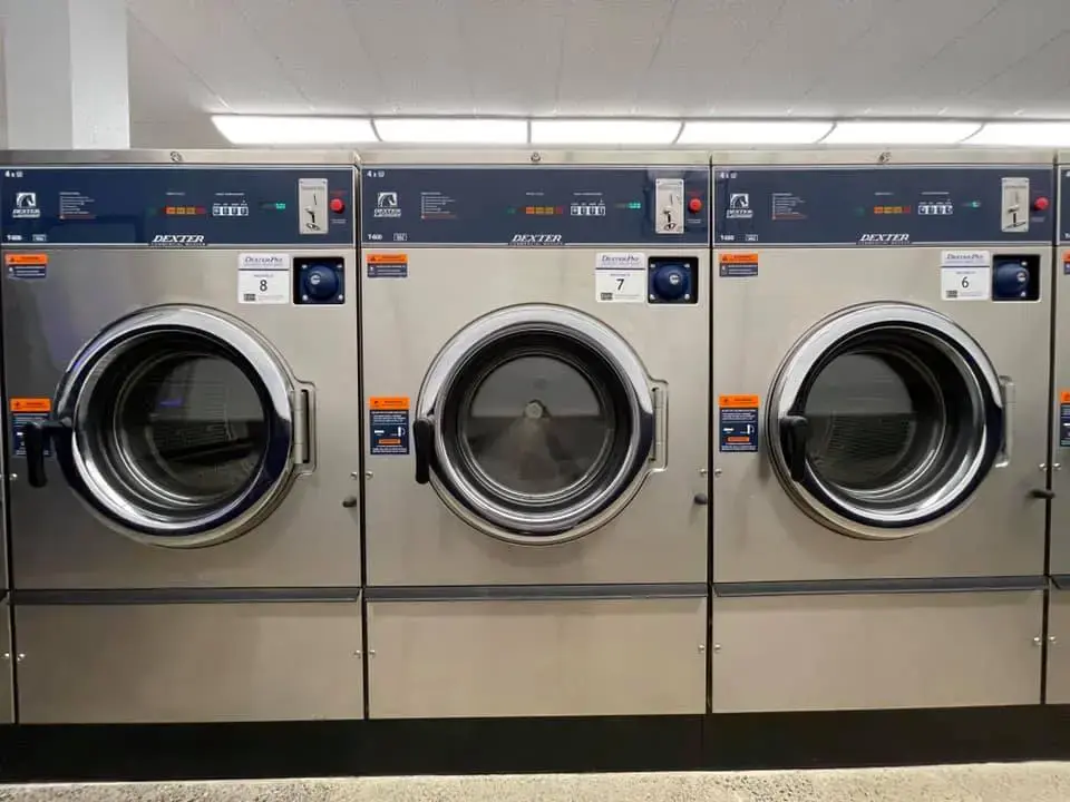 JC'S Launderland thumbnail 10