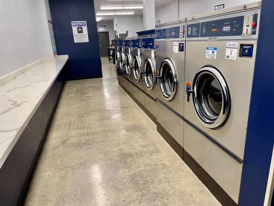 JC'S Launderland thumbnail 7