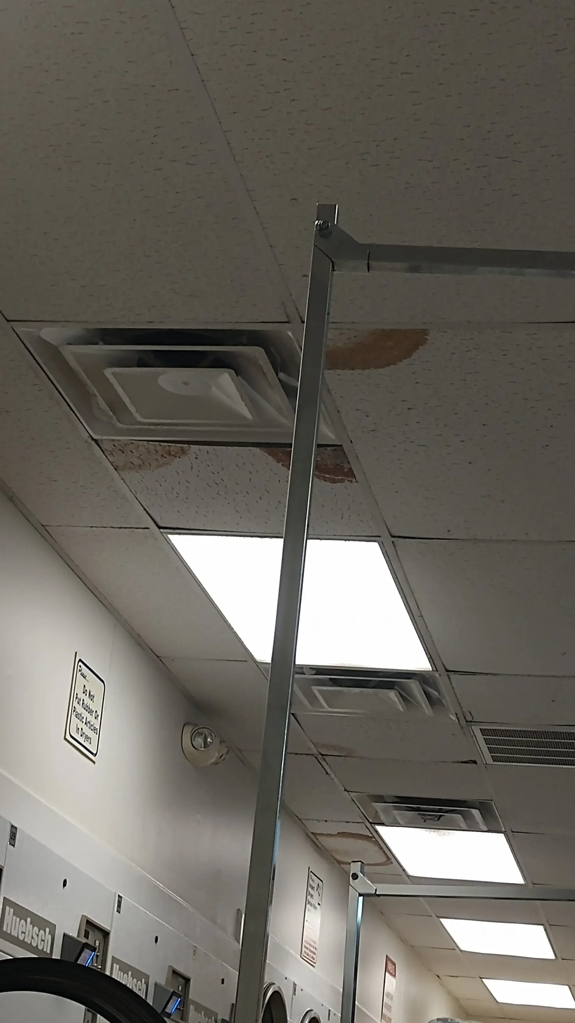 Jefferson City Coin Laundry thumbnail 11