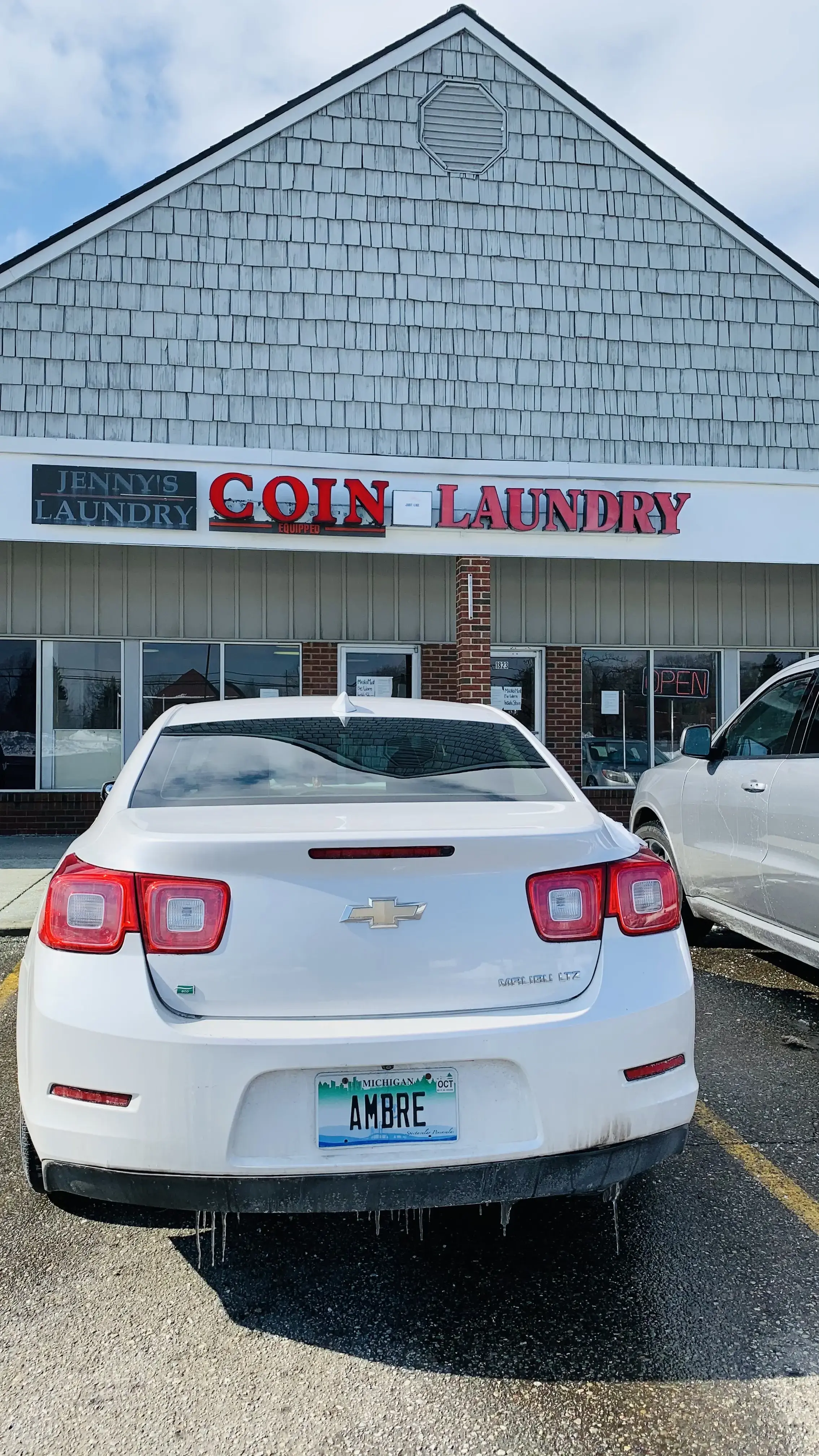 Jenny's Coin Laundry thumbnail 6