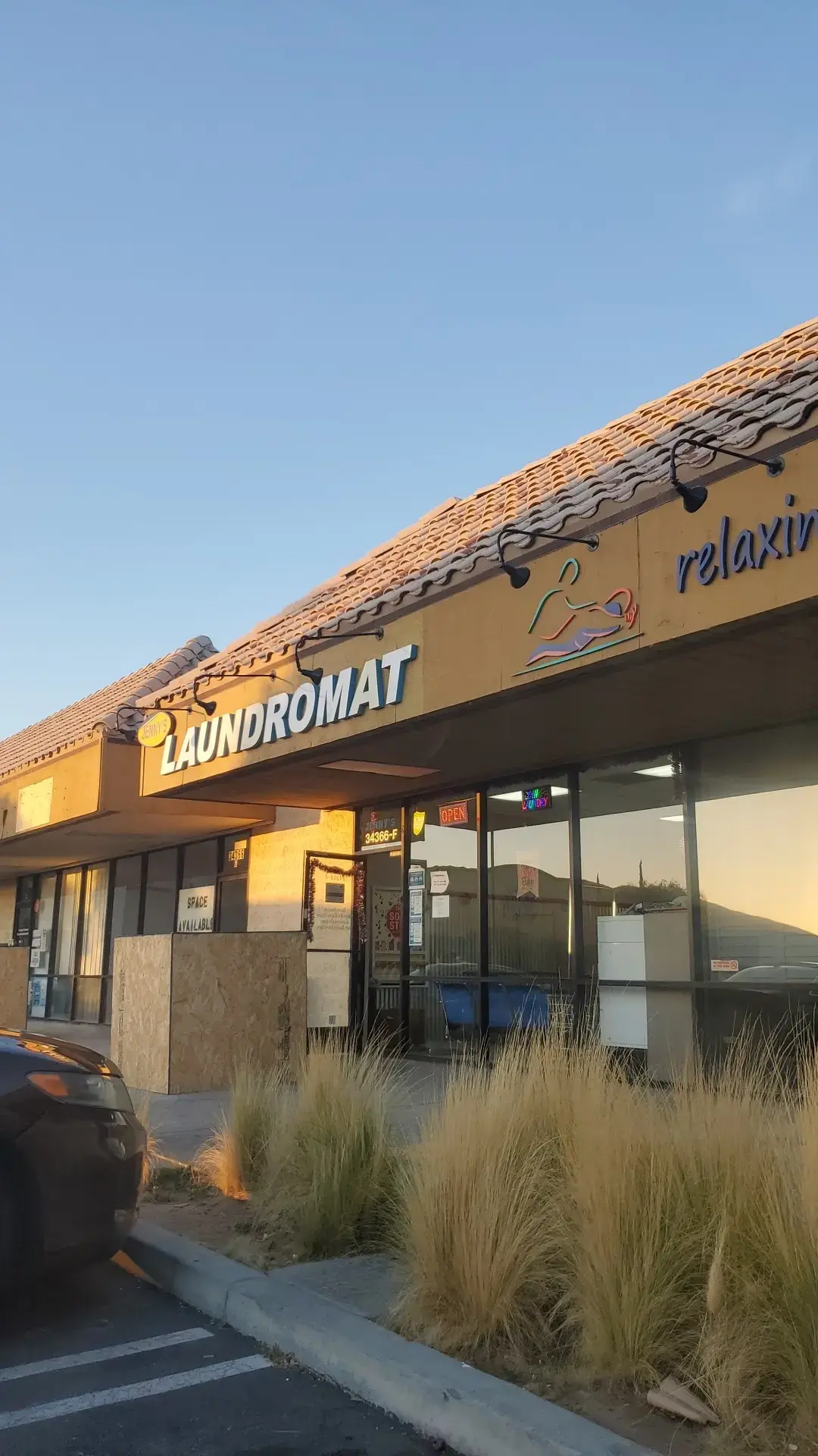 Jennys Laundry Spa Yucaipa - Image 16