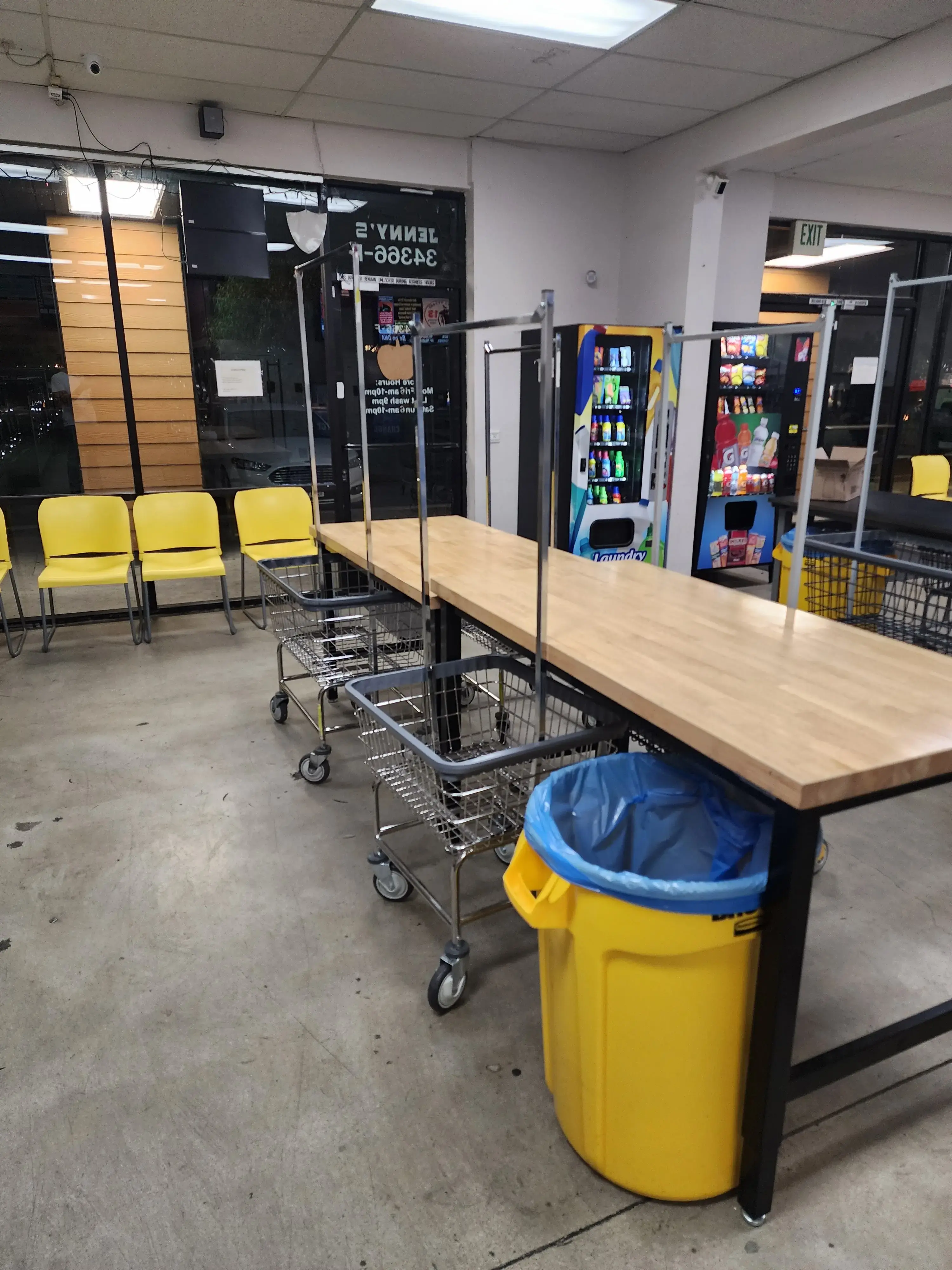 Jennys Laundry Spa Yucaipa thumbnail 5