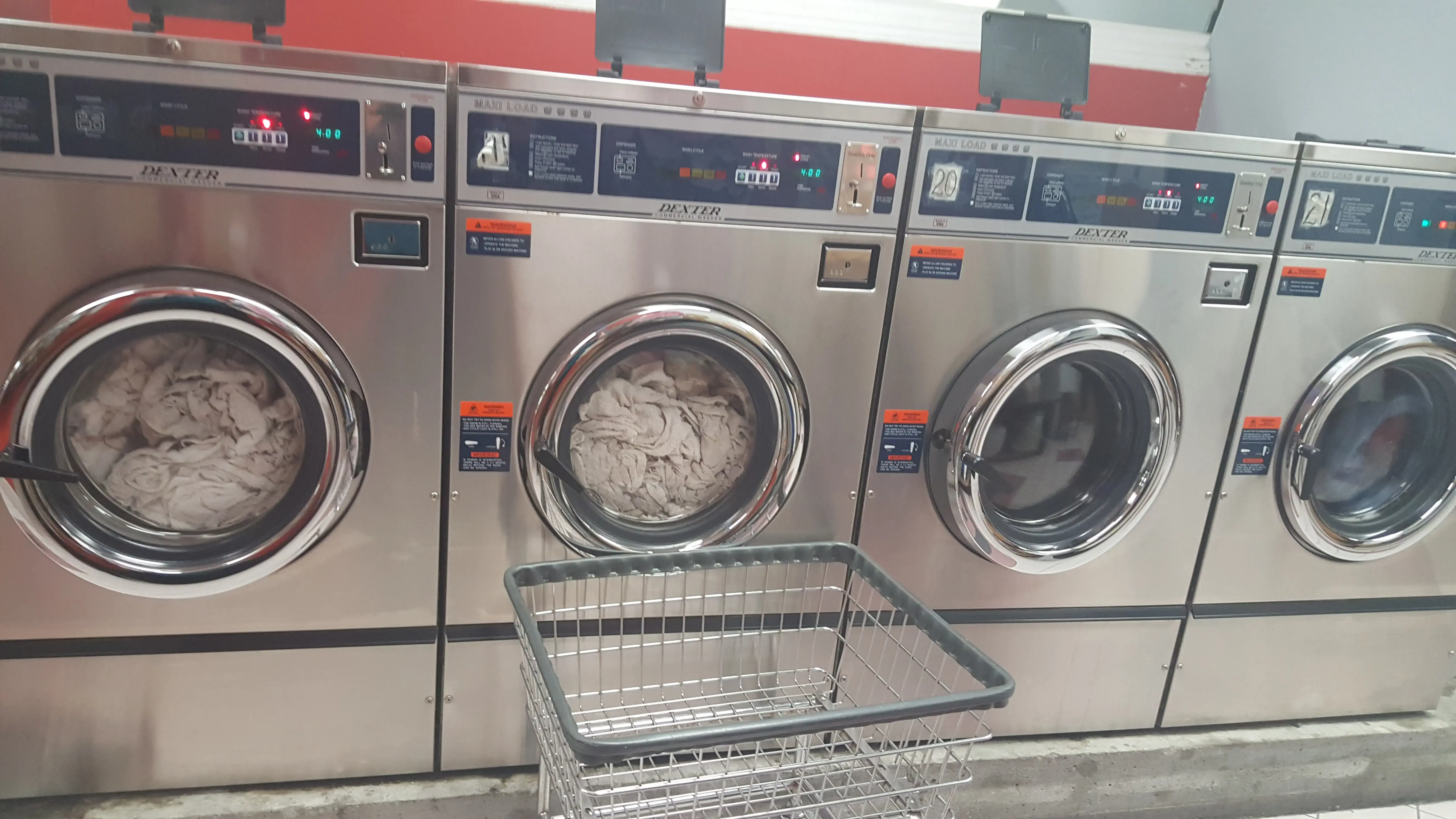 Jericho Laundromat thumbnail 17