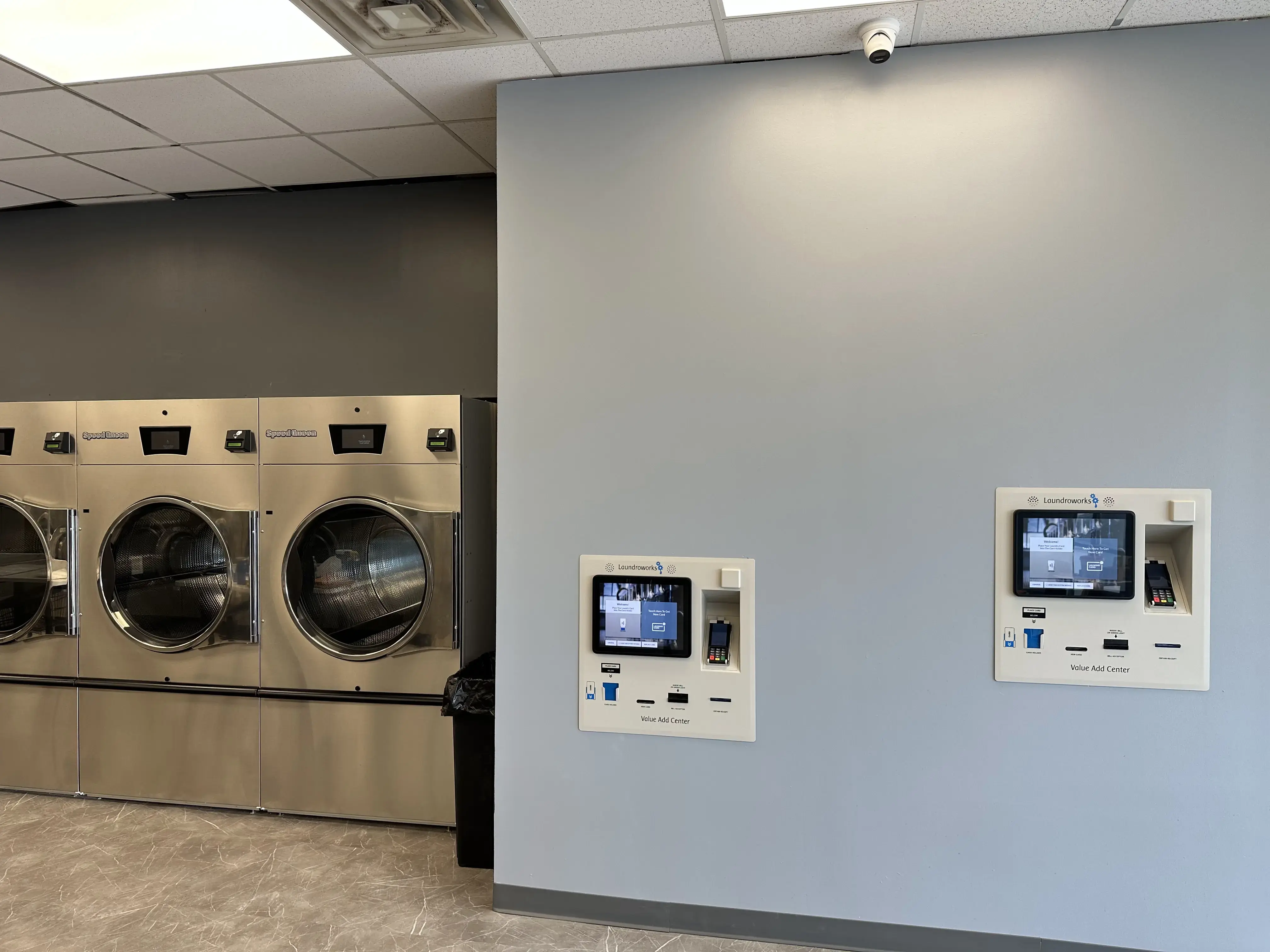 Jet Laundromat - Image 7