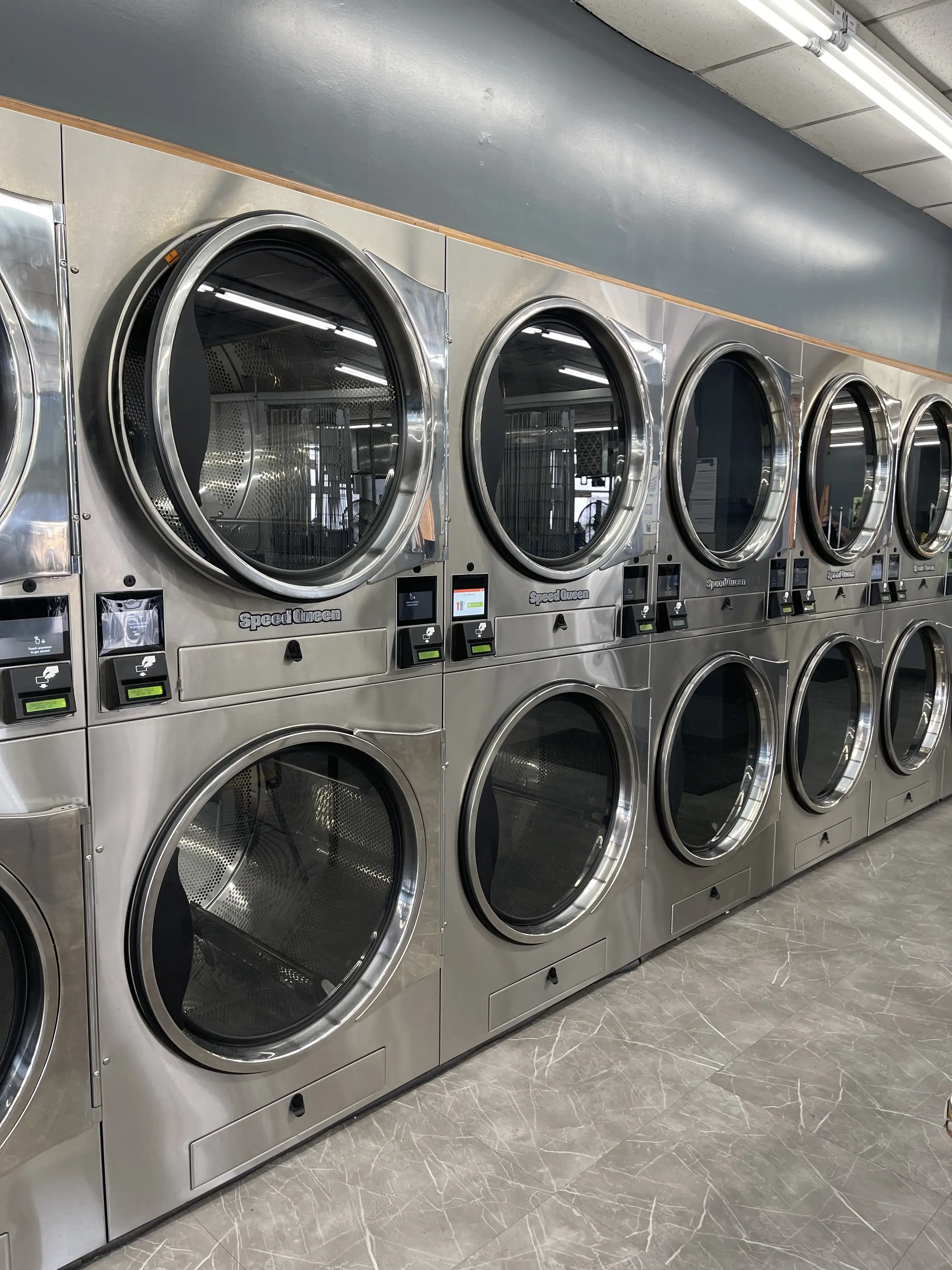 Jet Laundromat thumbnail 4