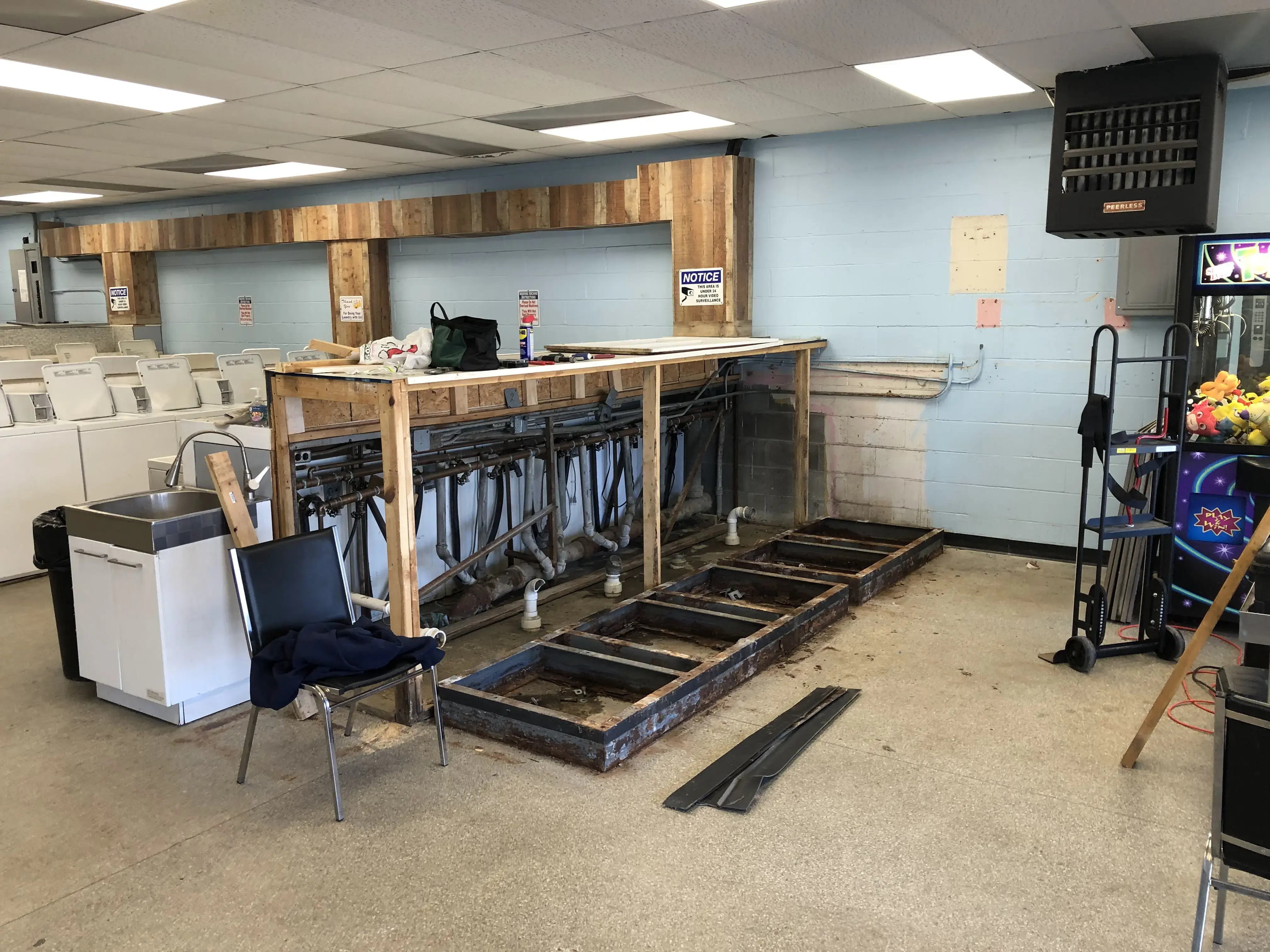 Jet Laundromat - Image 3