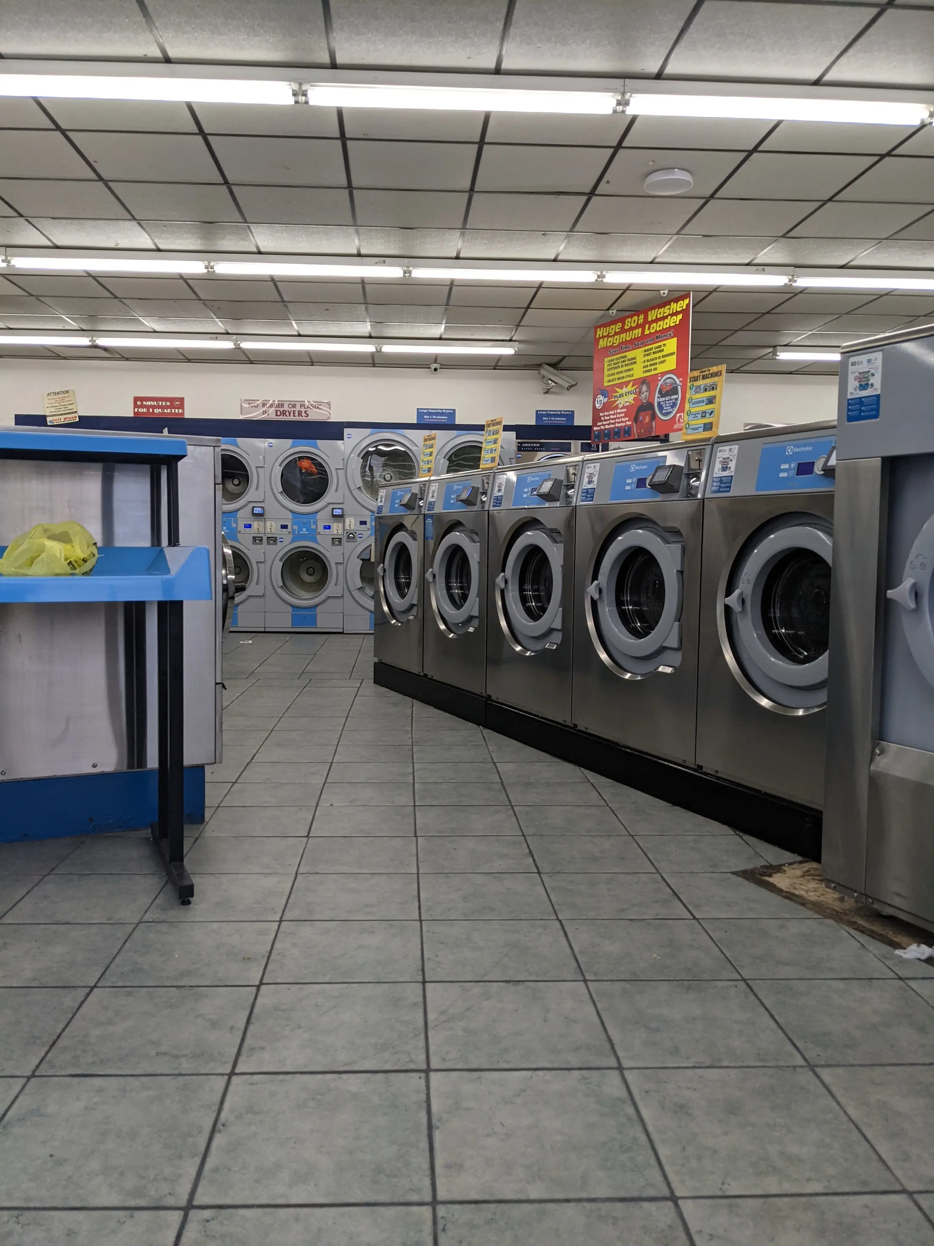 Jett Wash Laundromat thumbnail 17