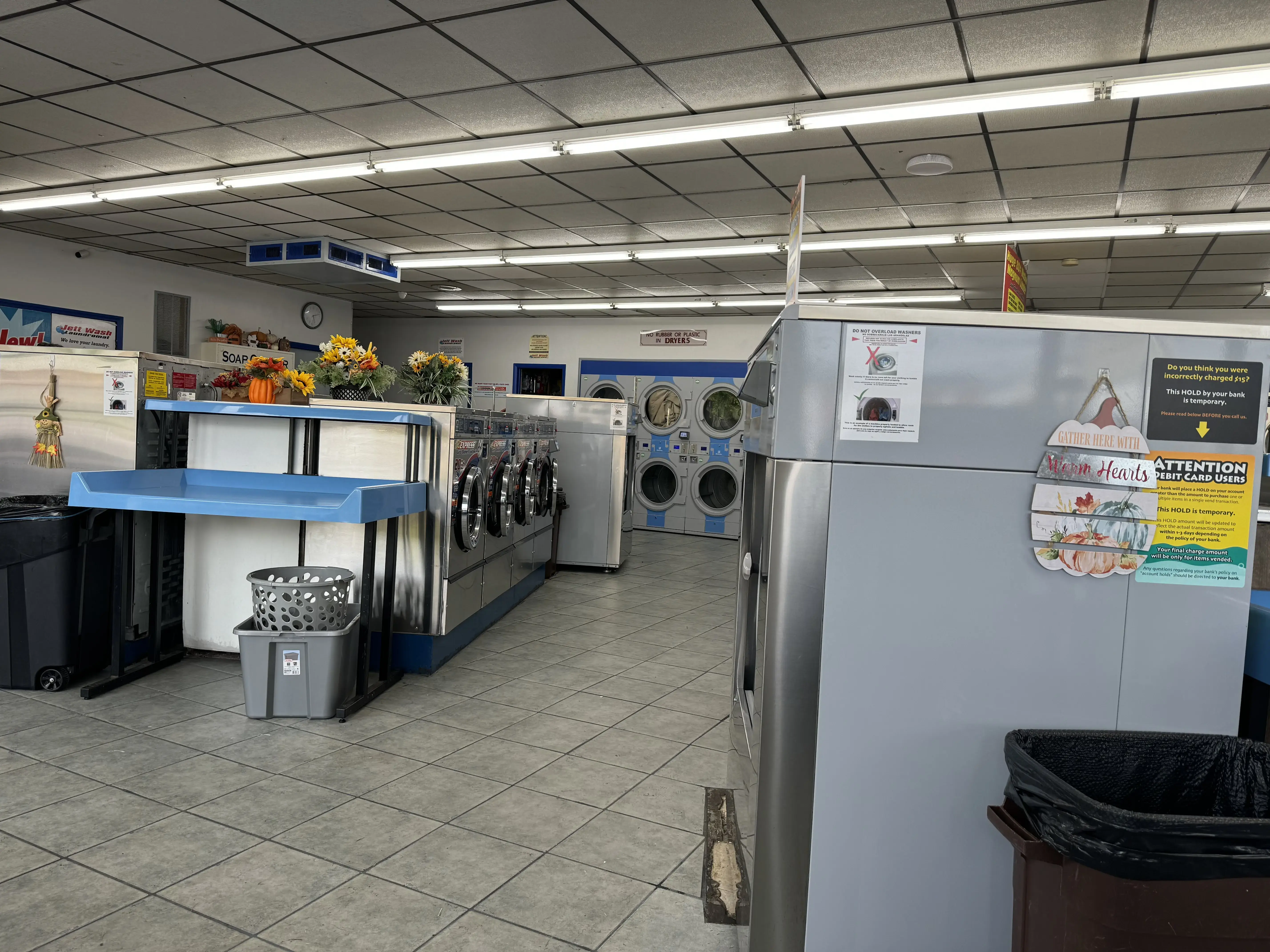 Jett Wash Laundromat - Image 1