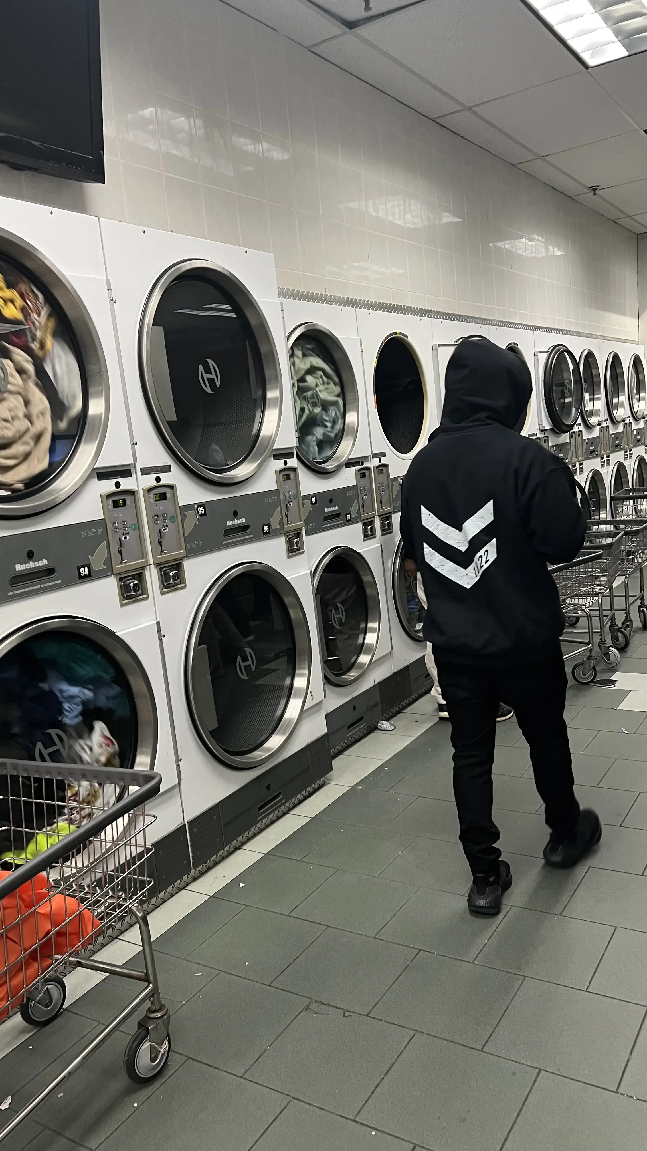 JH Laundromat - Image 12