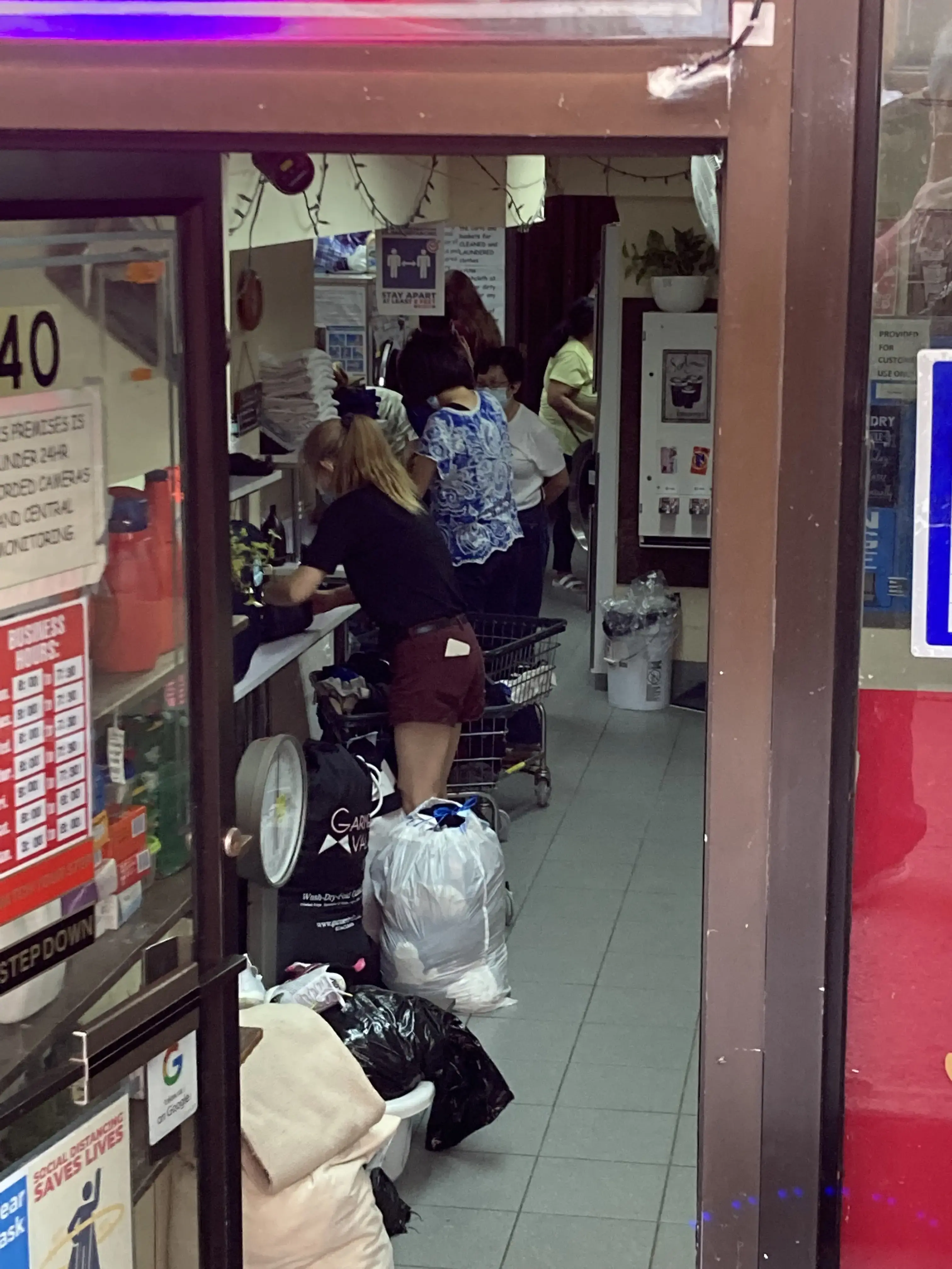 Jian’s Laundromat - Image 3