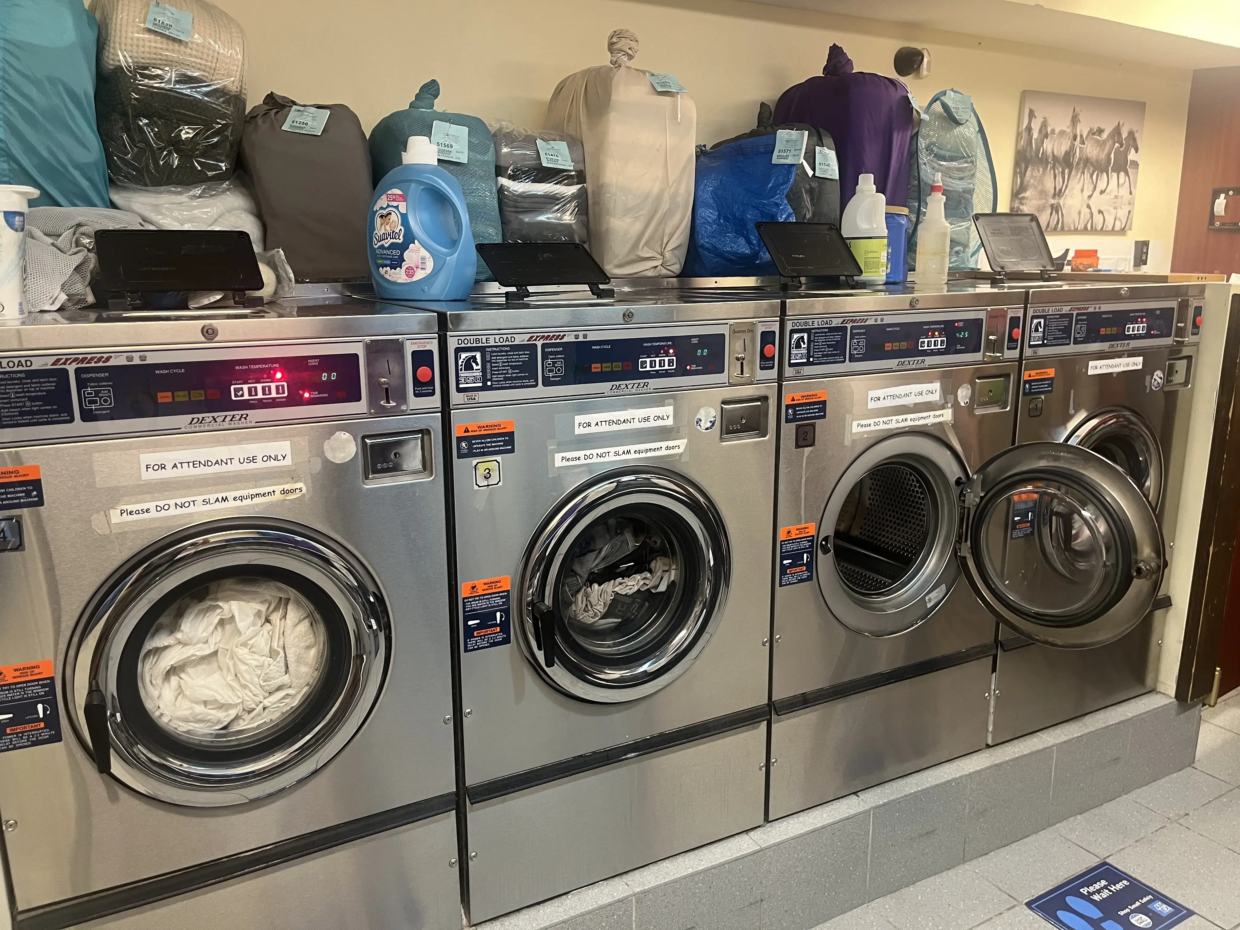 Jian’s Laundromat thumbnail 2