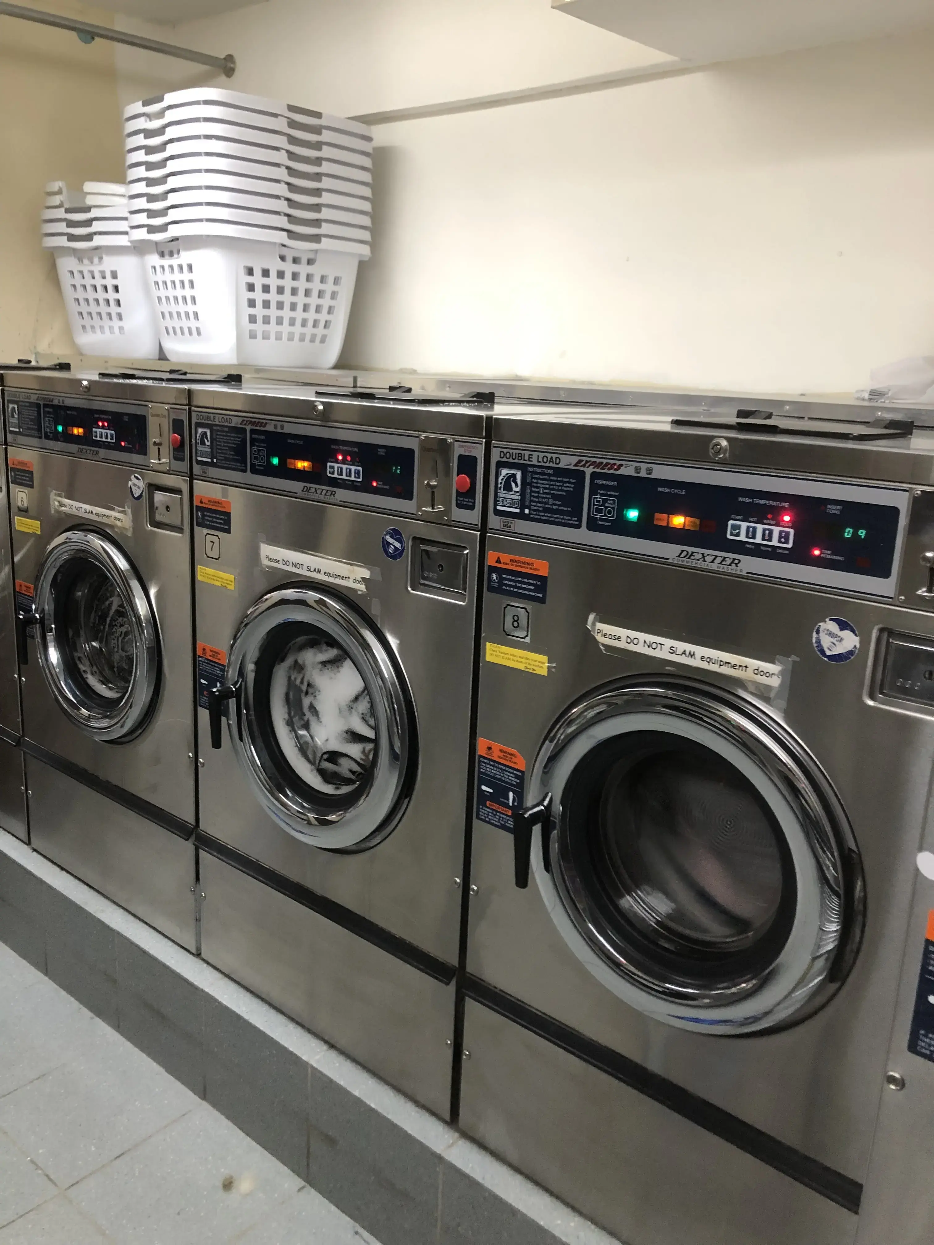 Jian’s Laundromat thumbnail 11