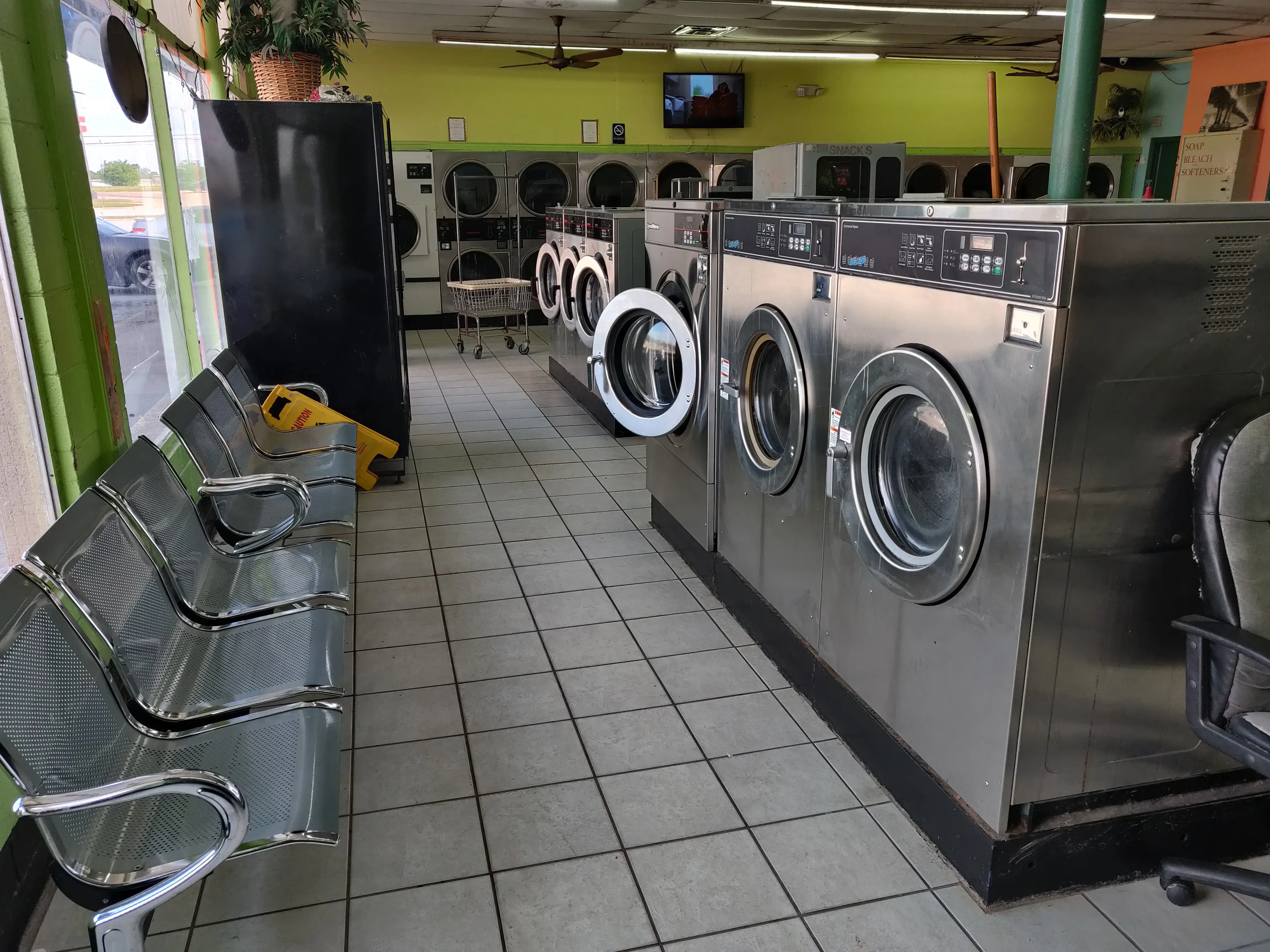 Jiffy Wash/ wash& dry - Image 20