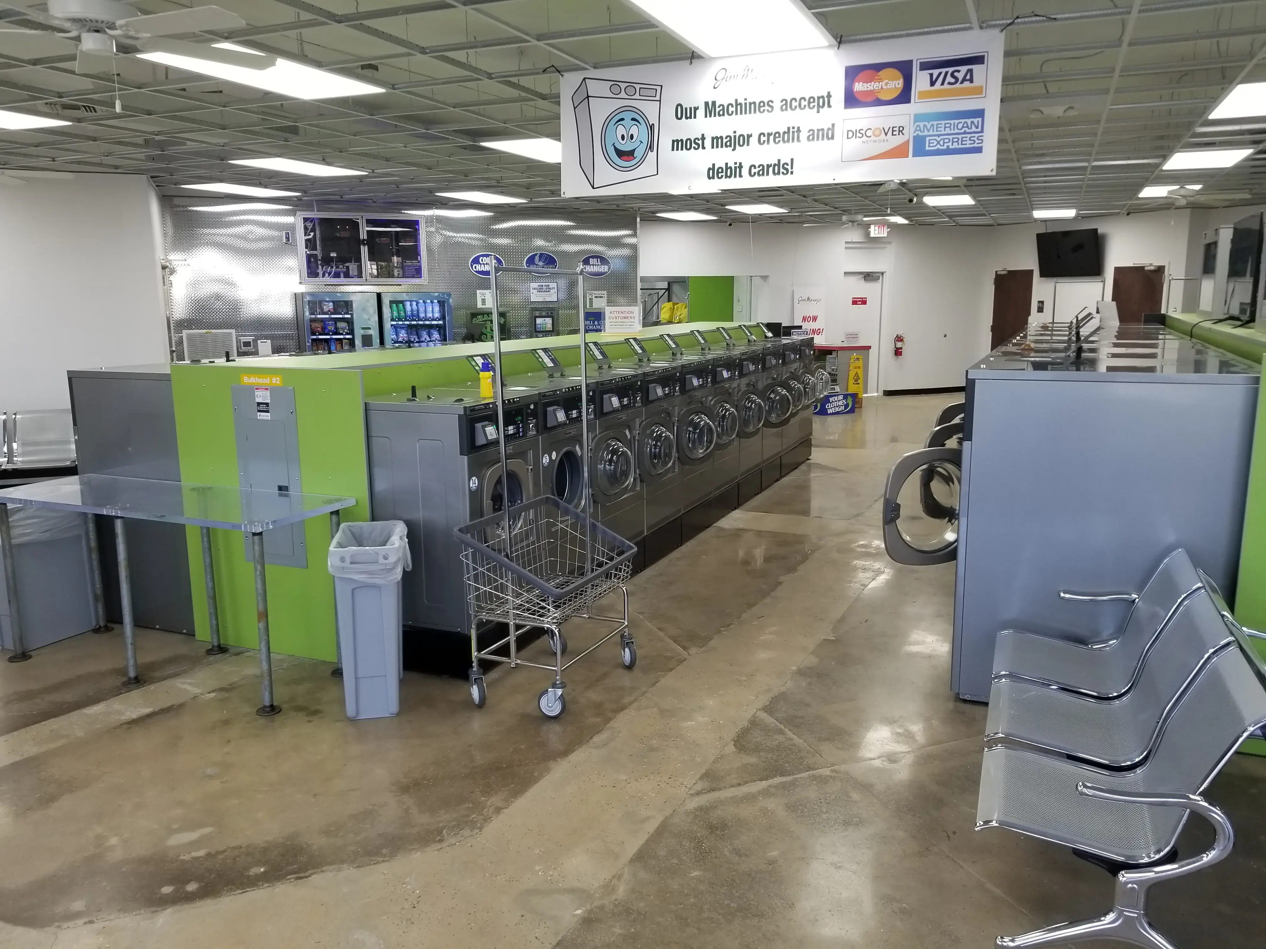 Jim Massey's McGehee Rd Laundromat thumbnail 5