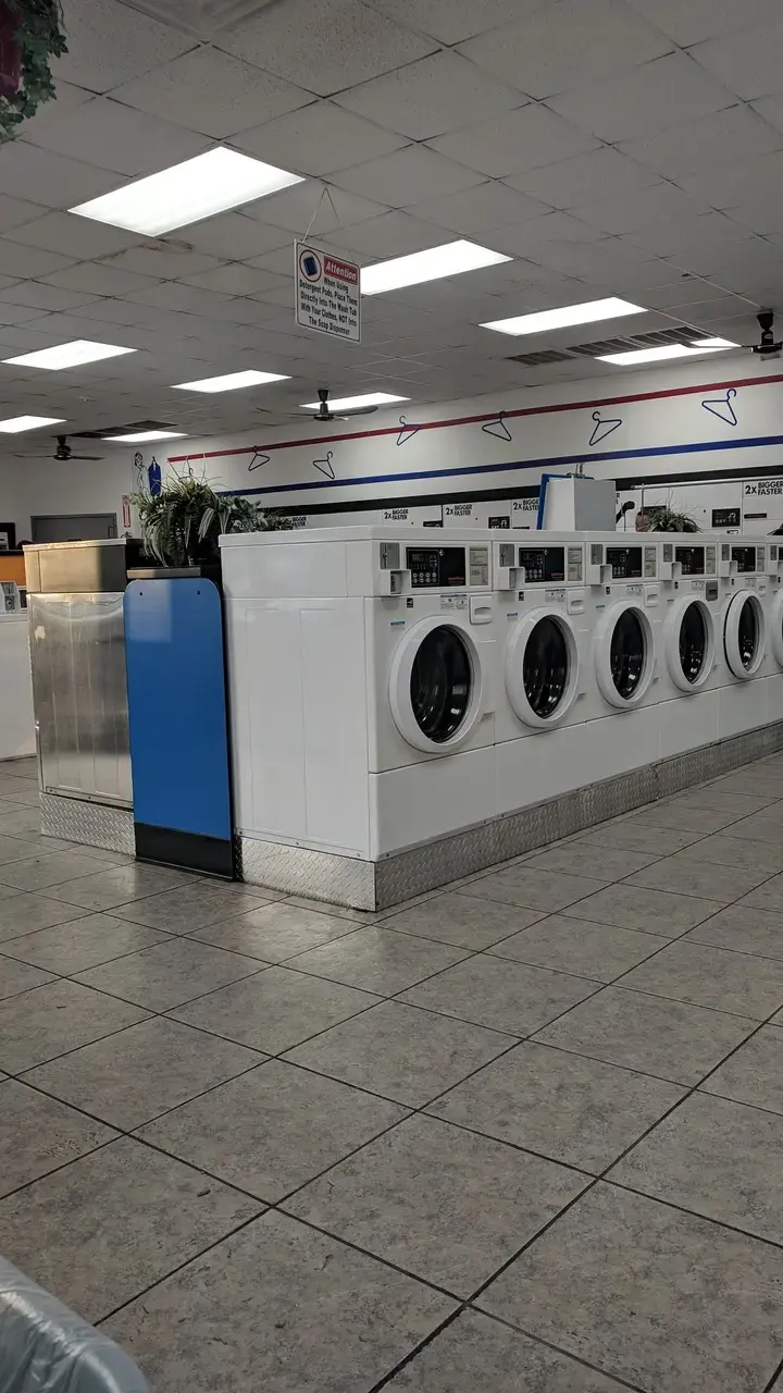J&J Dry Cleaners and Laundry thumbnail 14
