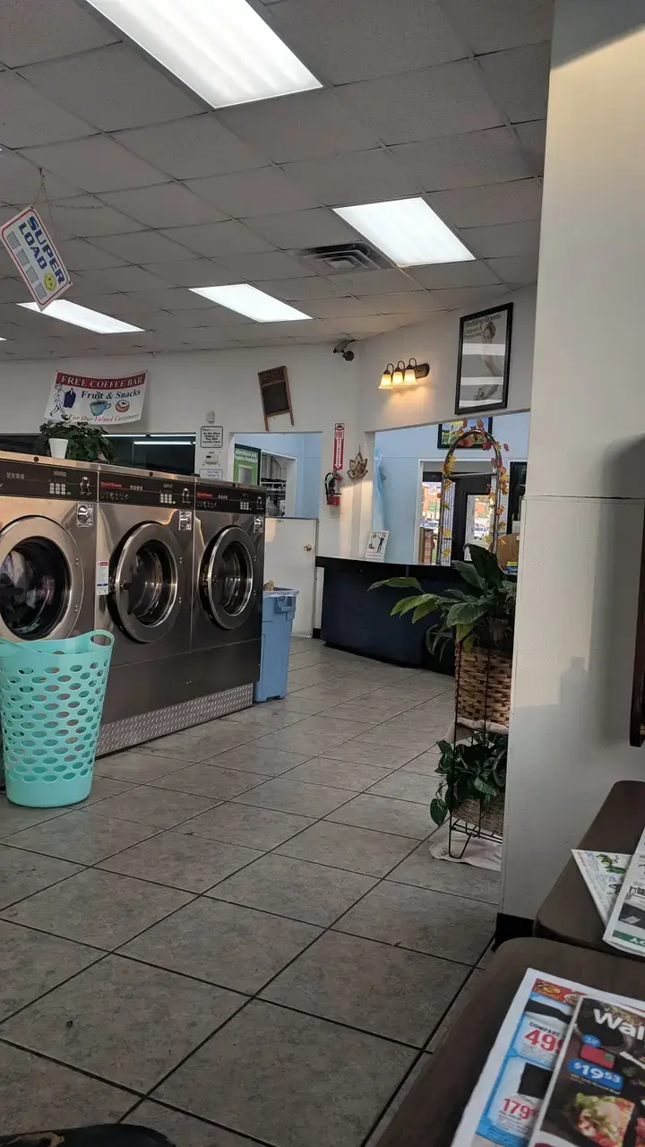 J&J Dry Cleaners and Laundry thumbnail 10