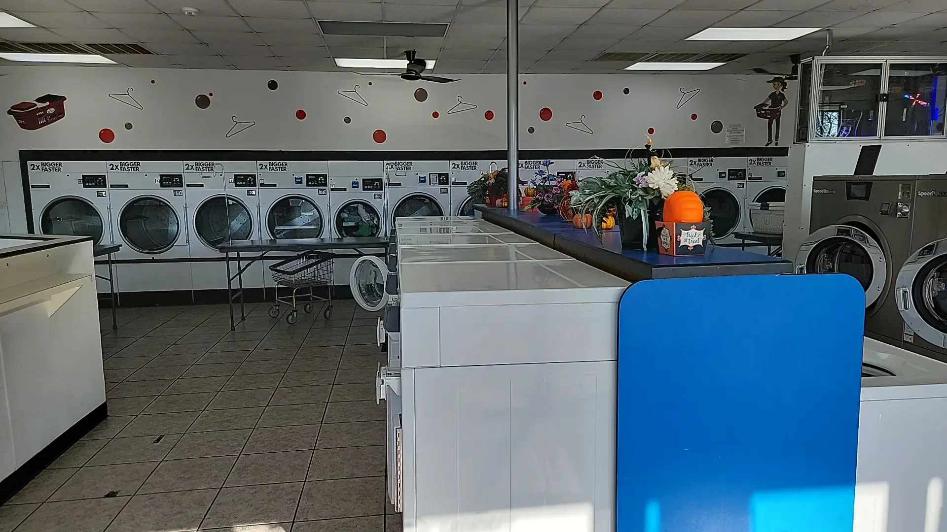 J&J Dry Cleaners and Laundry location