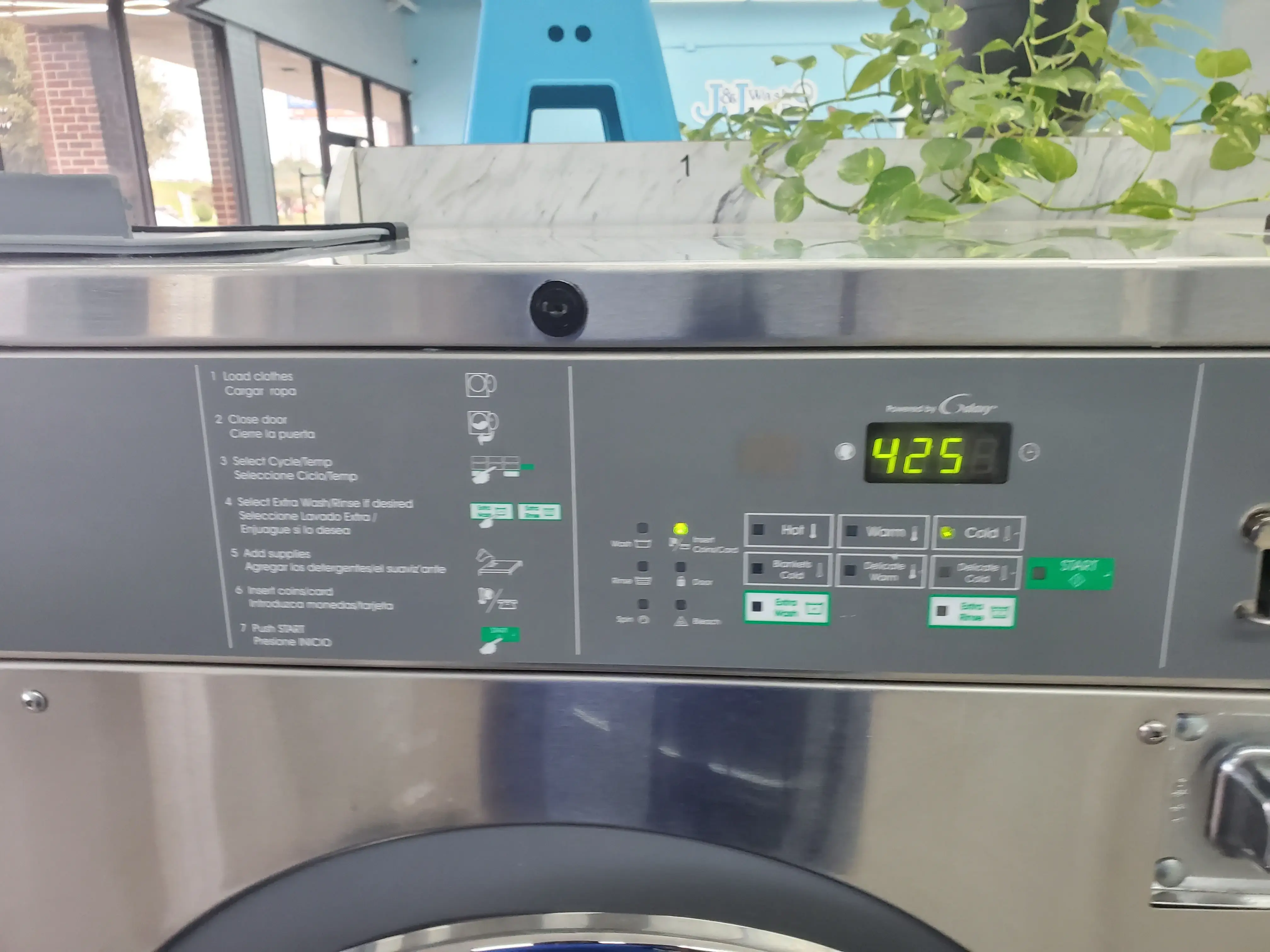 J&J Wash and Dry - Image 18