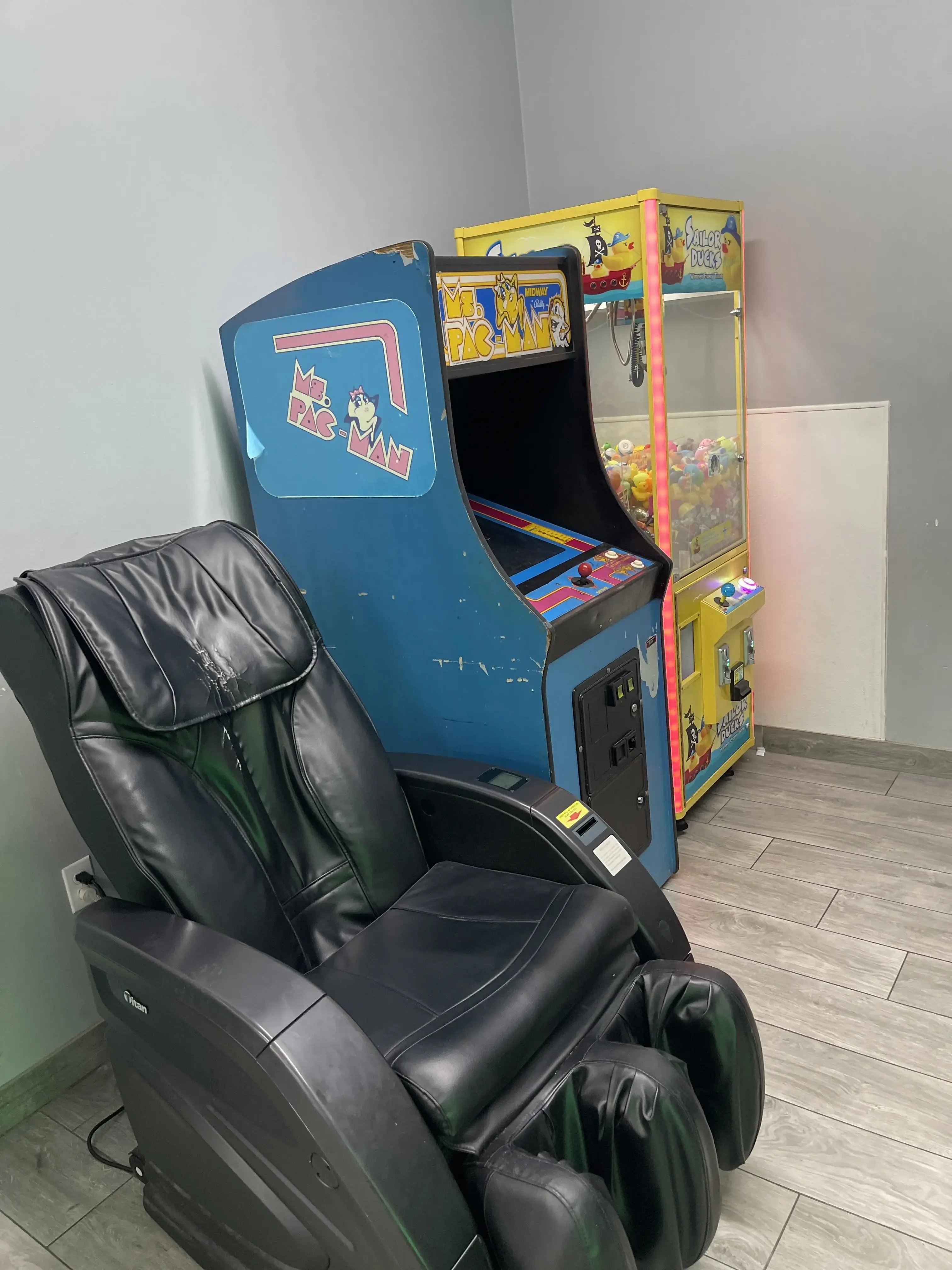 J&J Wash and Dry - Image 7