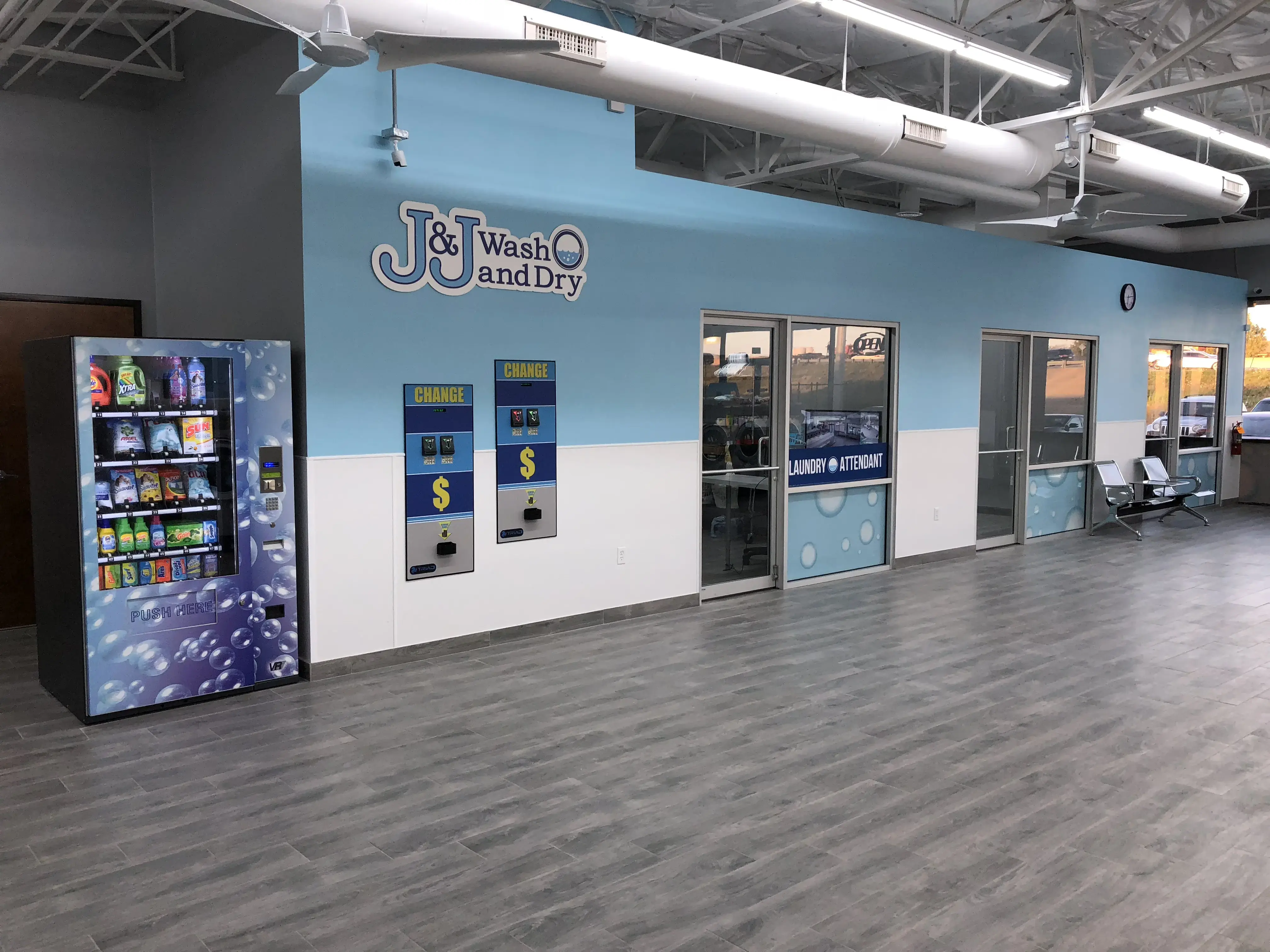 J&J Wash and Dry - Image 4