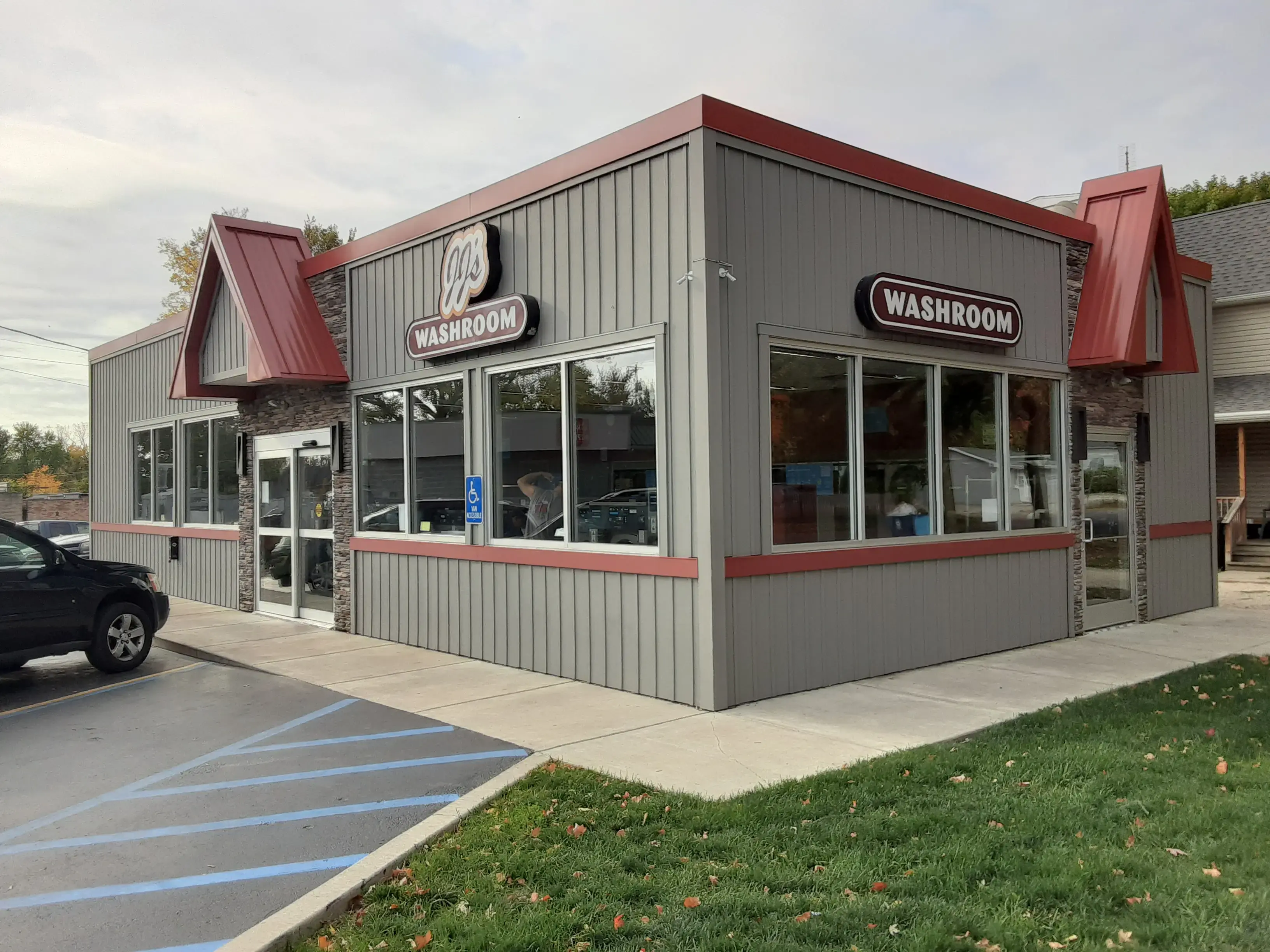 JJ's Washroom - Image 19