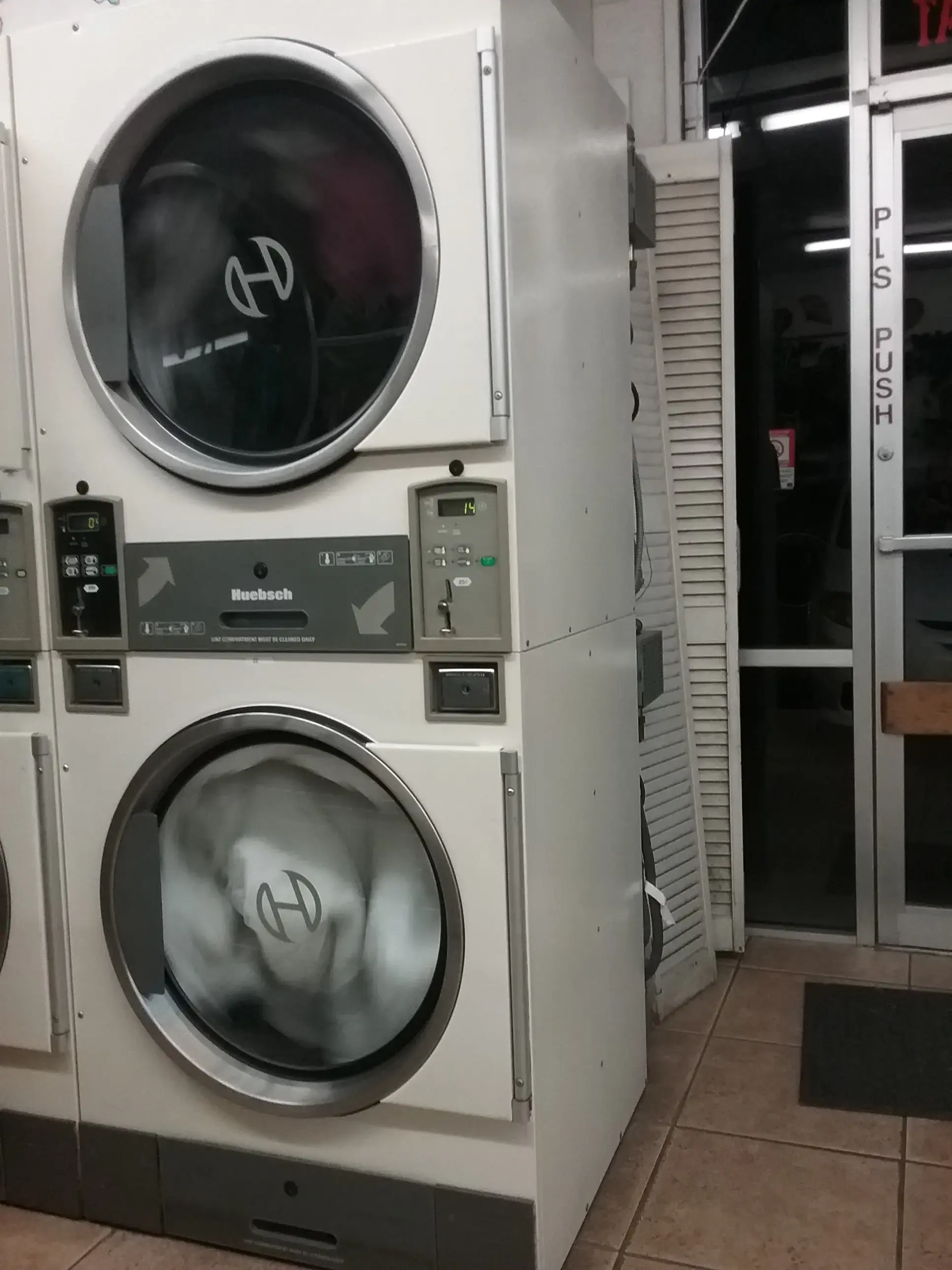 Jo-Ann's Laundromat thumbnail 13