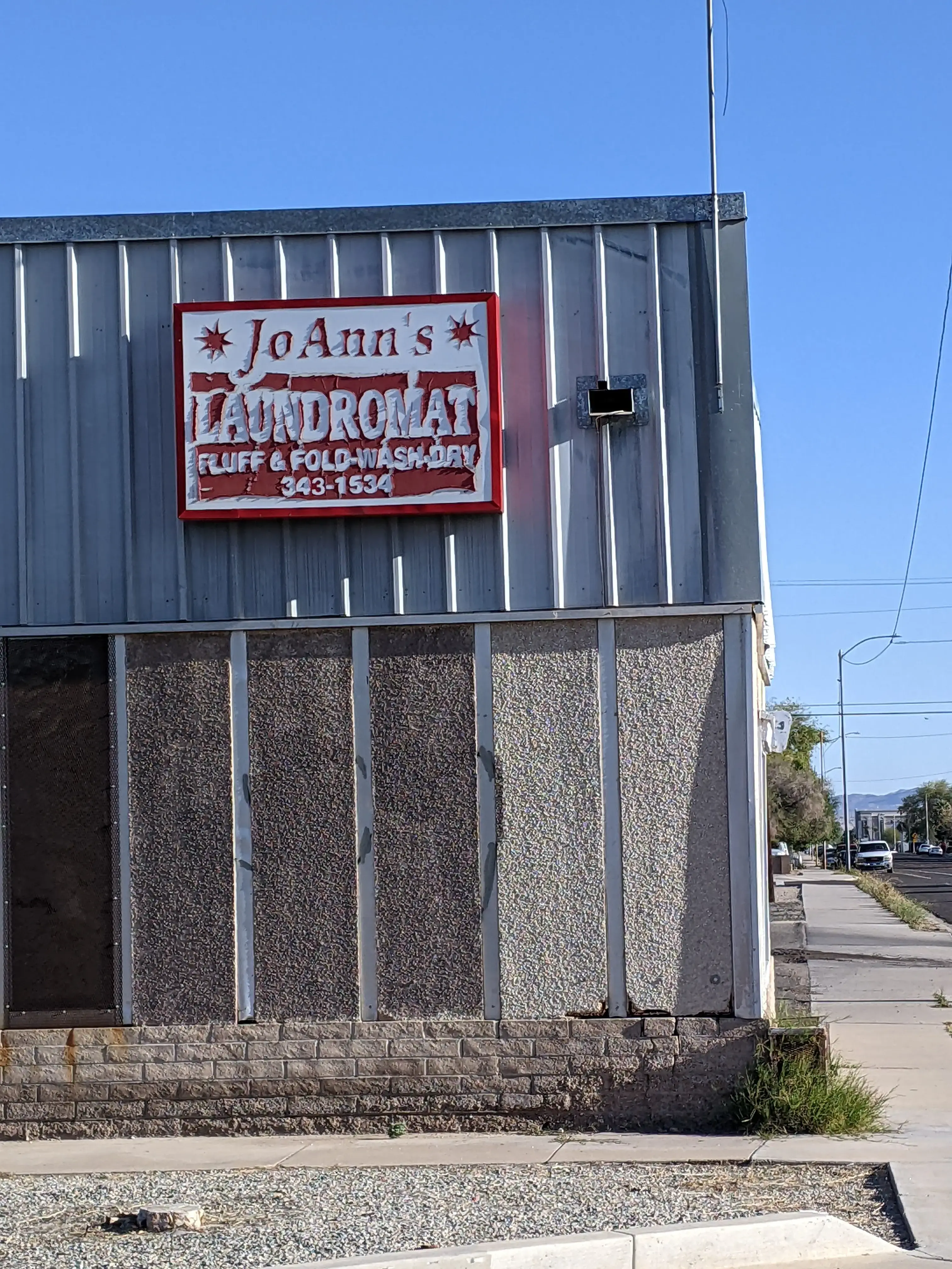 Jo-Ann's Laundromat thumbnail 2