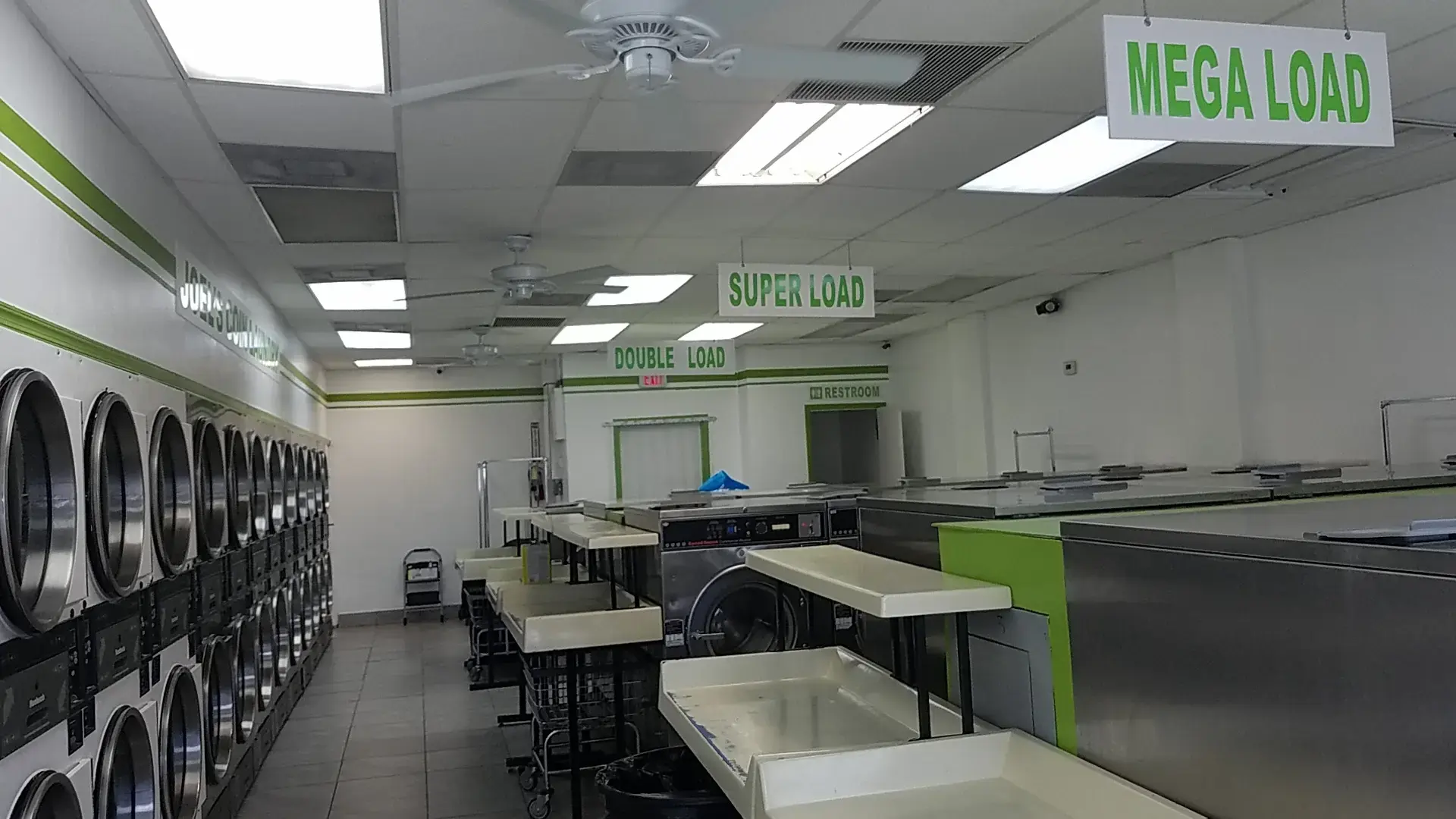 Joel's Coin Laundry - Image 19
