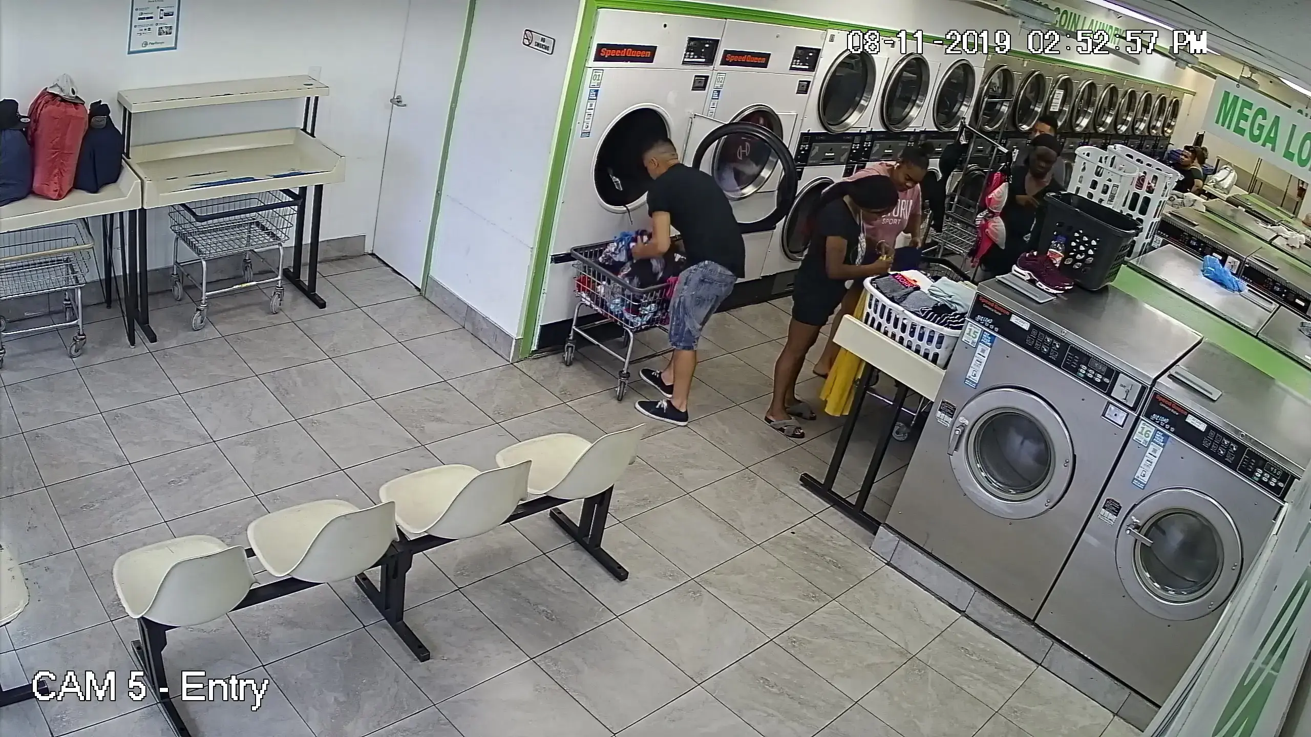 Joel's Coin Laundry thumbnail 11
